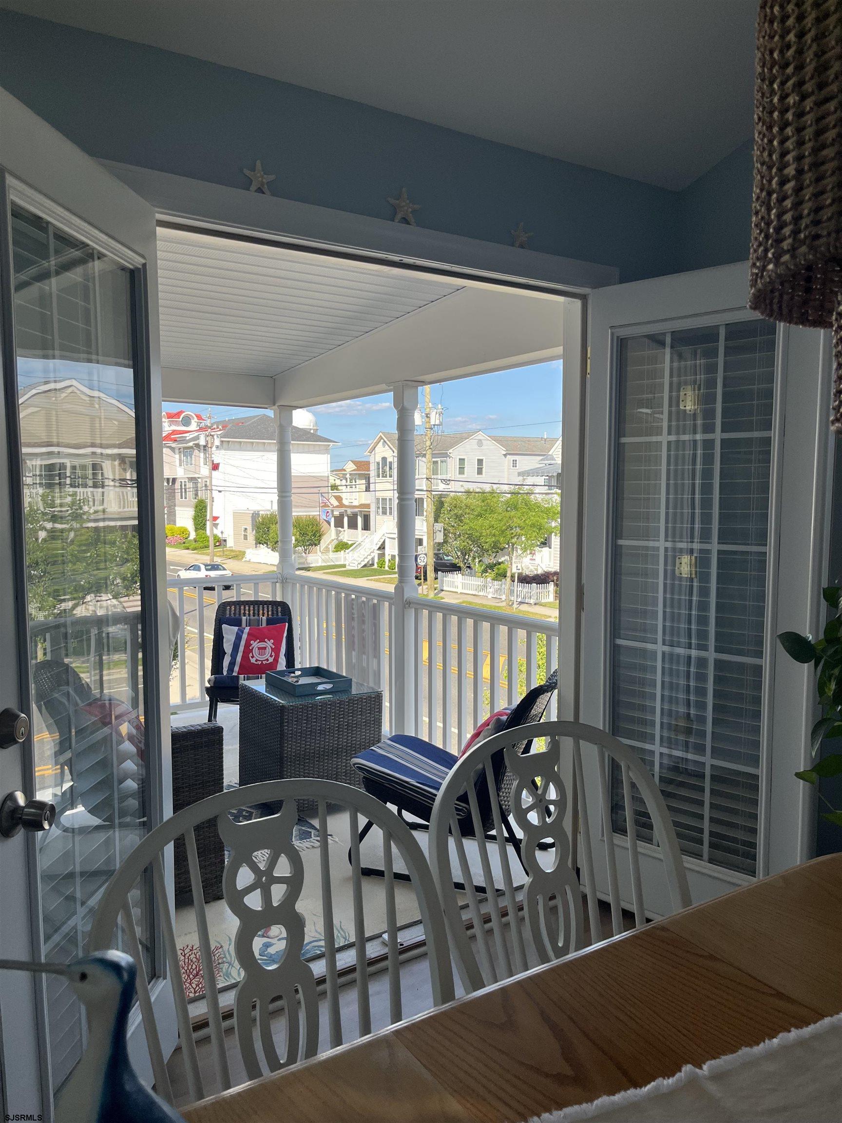 930 Bay Ave Unit: 2