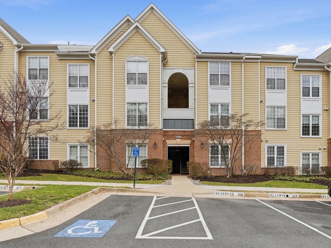 12903 ALTON SQUARE 202