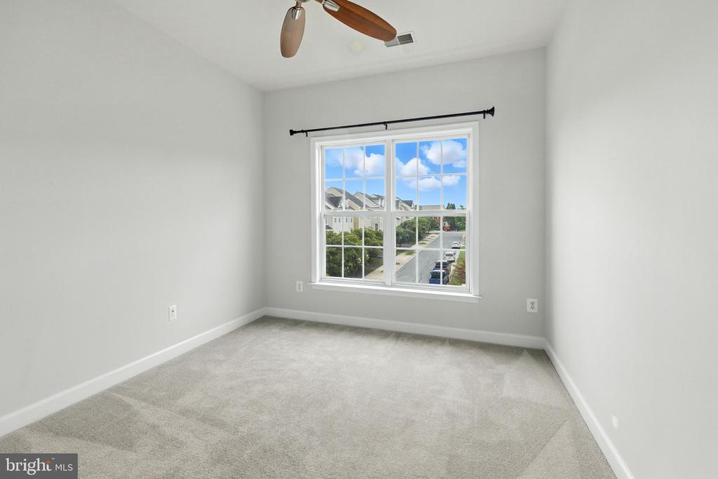 43768 LEES MILL SQ