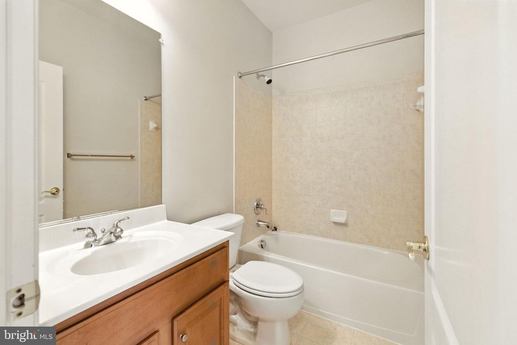 43768 LEES MILL SQ