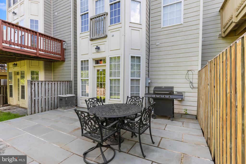 43768 LEES MILL SQ