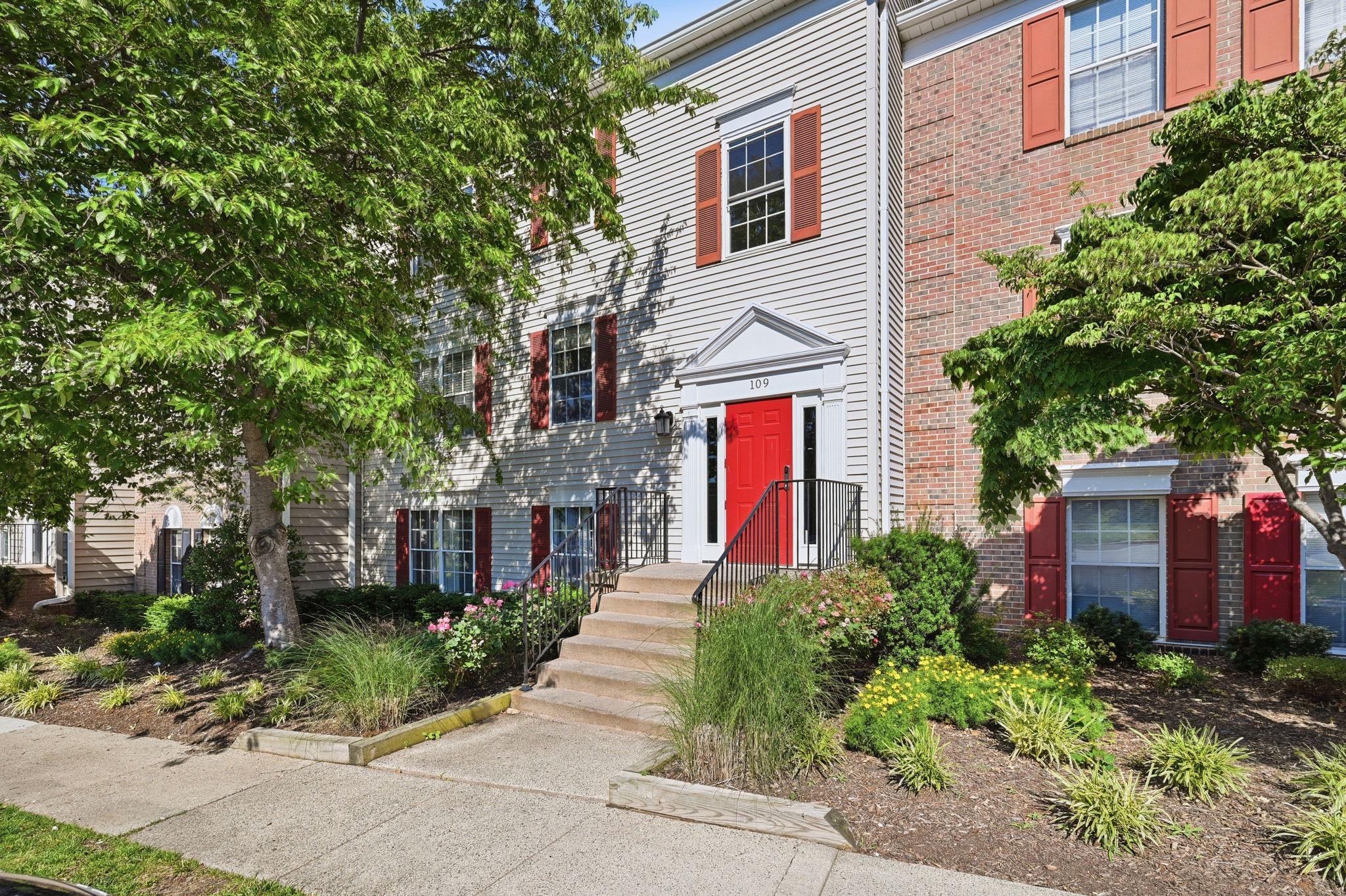 109 FORT EVANS ROAD SE C