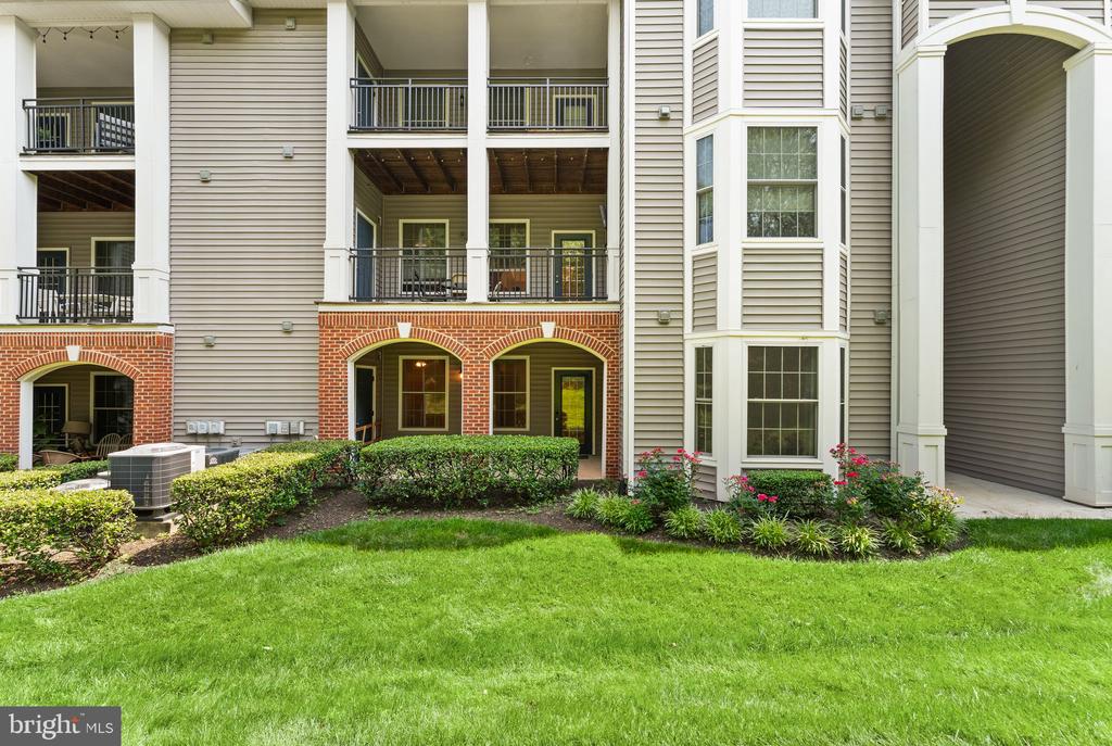 20453 CHESAPEAKE SQUARE Unit: 103