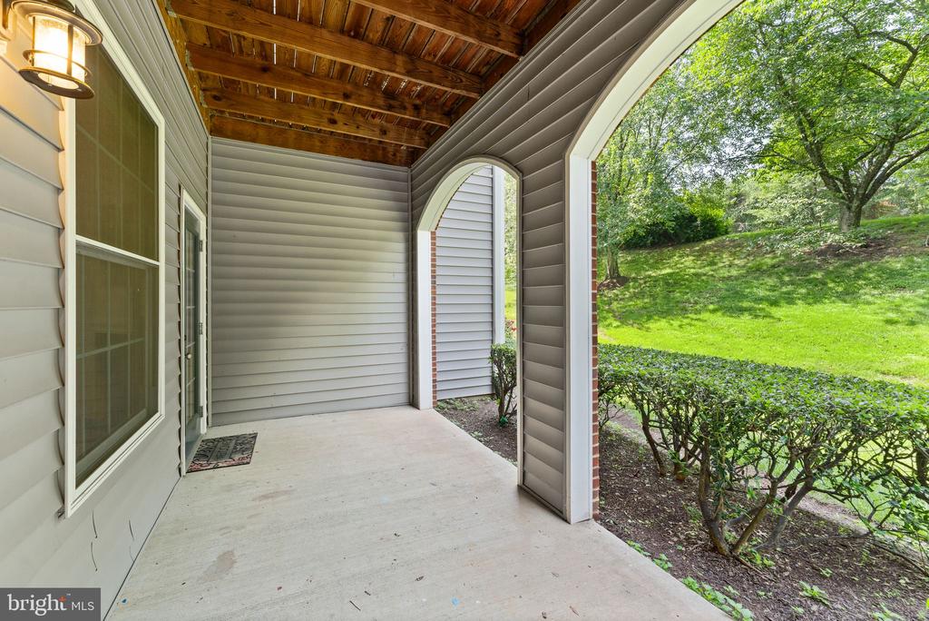 20453 CHESAPEAKE SQUARE Unit: 103