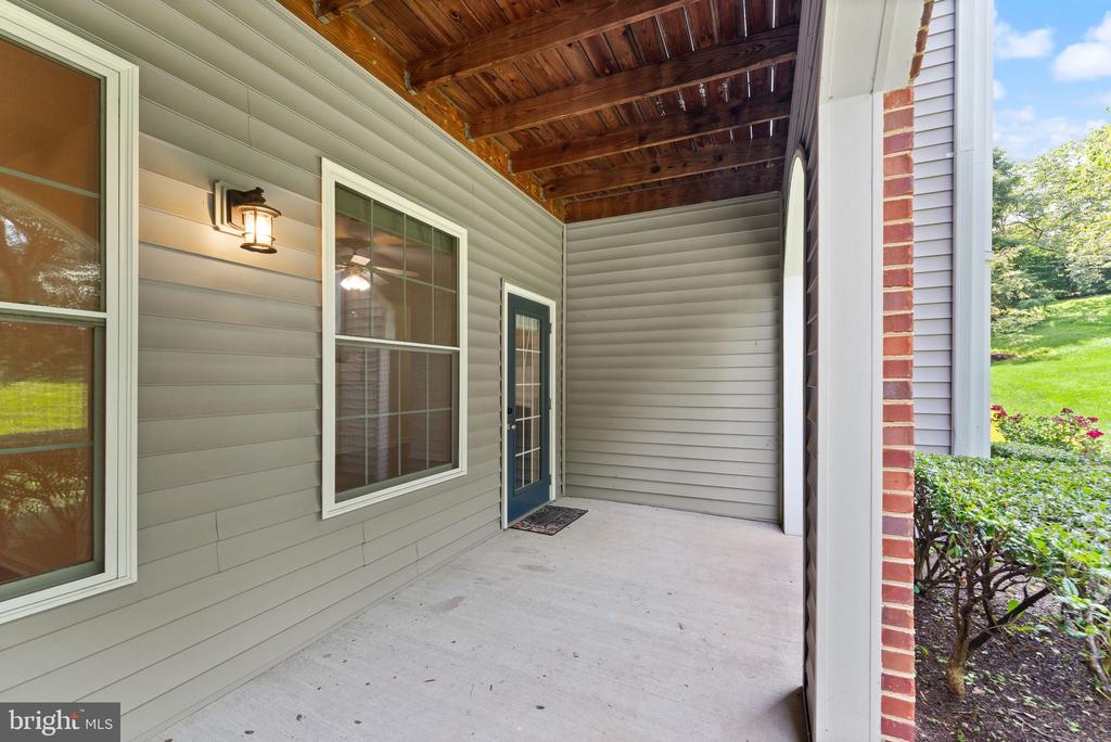 20453 CHESAPEAKE SQUARE Unit: 103
