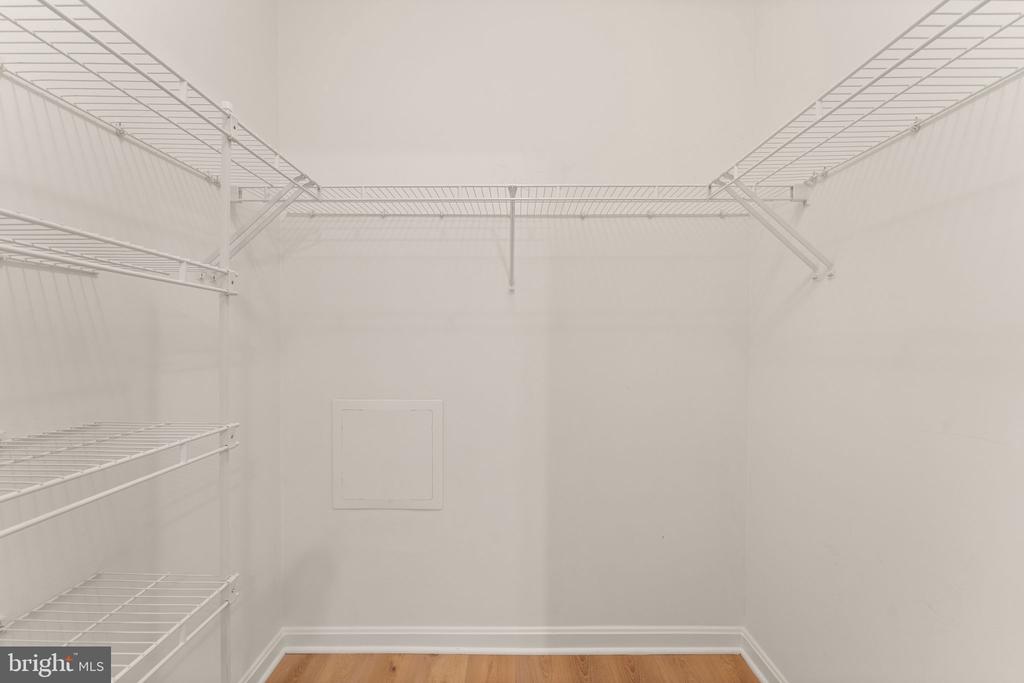 20453 CHESAPEAKE SQUARE Unit: 103