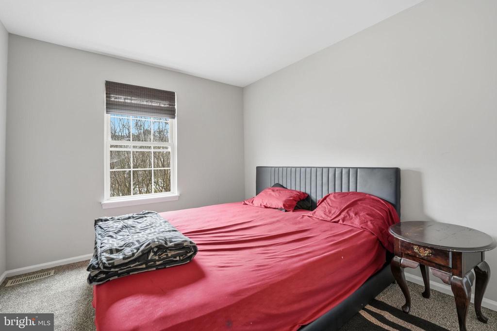 8514 CHARNWOOD COURT