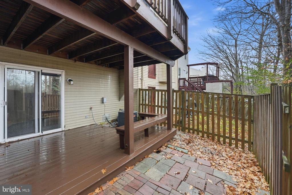 8514 CHARNWOOD COURT