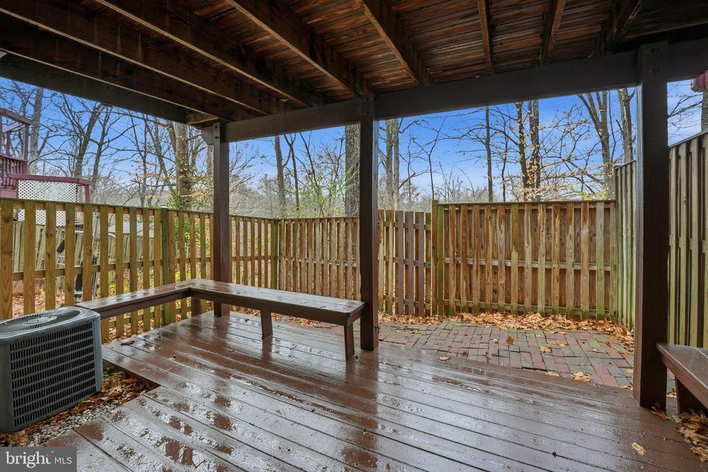 8514 CHARNWOOD COURT