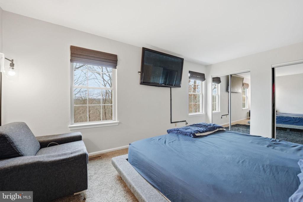 8514 CHARNWOOD COURT