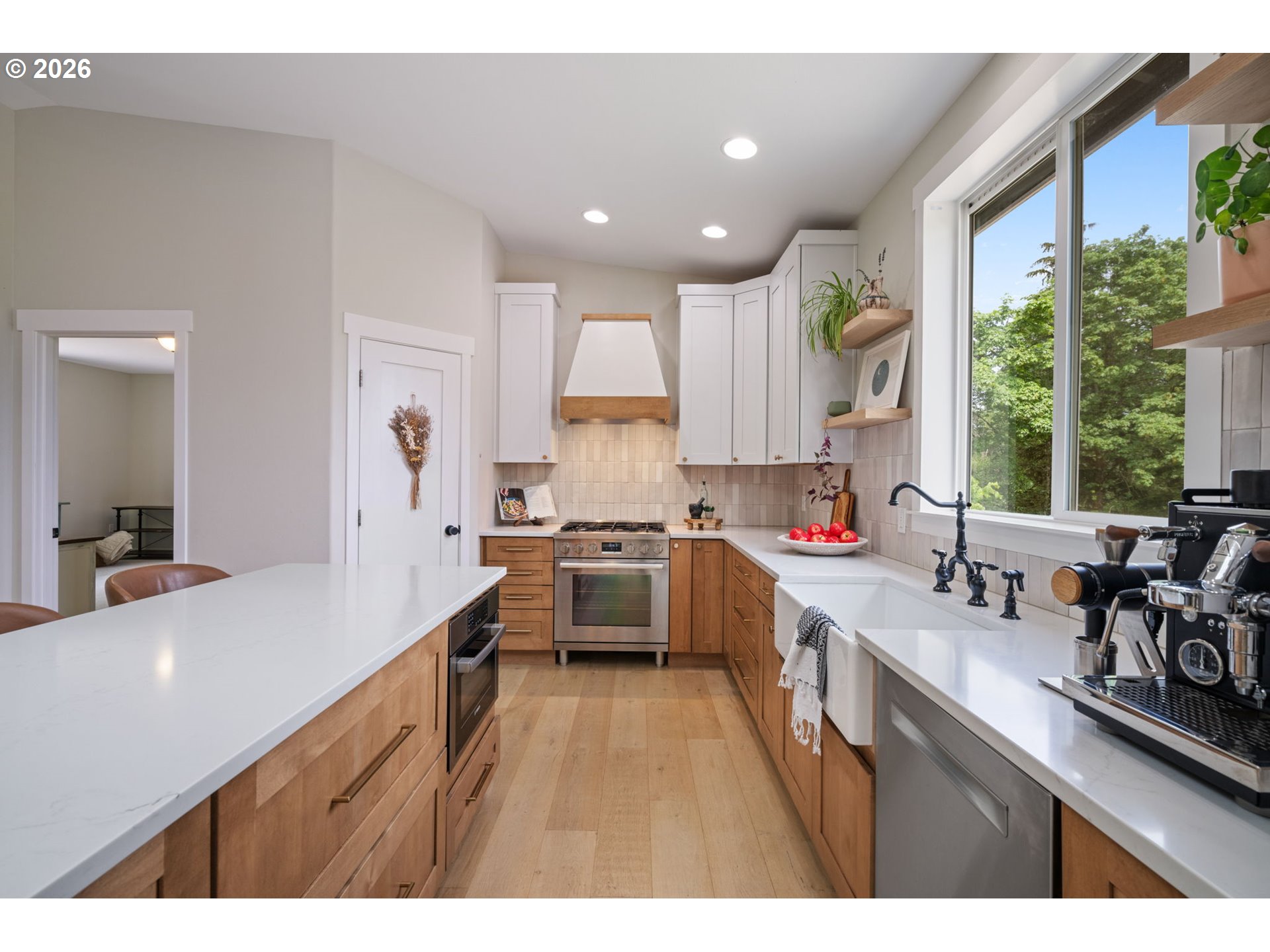 61 BEAR PRAIRIE RD