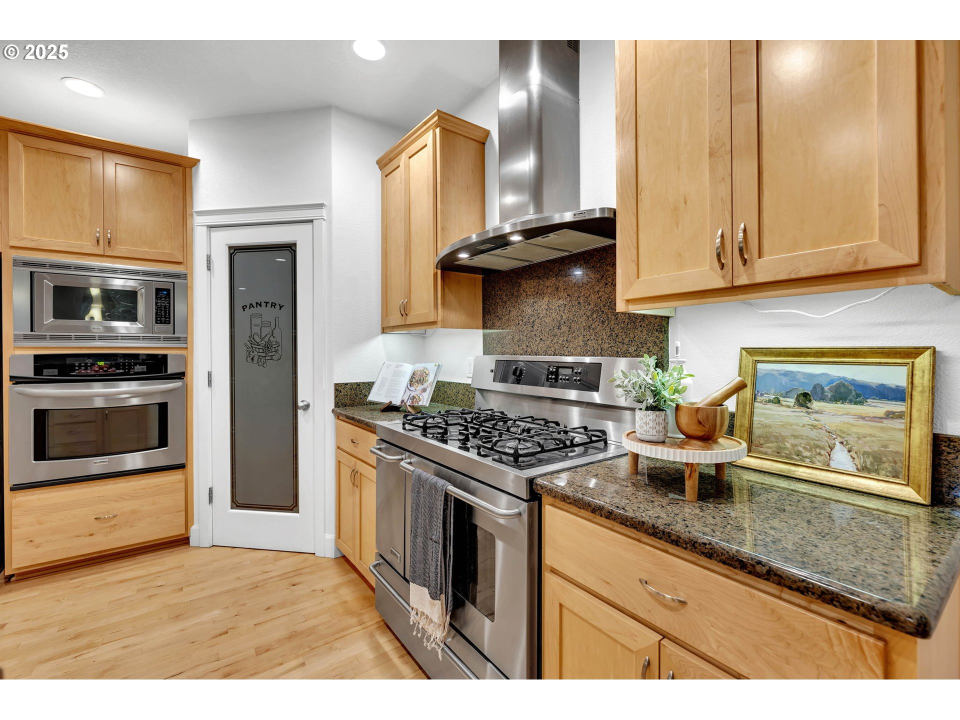 2722 NE 102ND ST