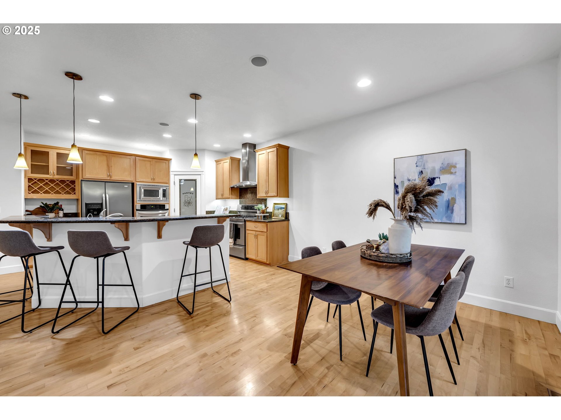 2722 NE 102ND ST