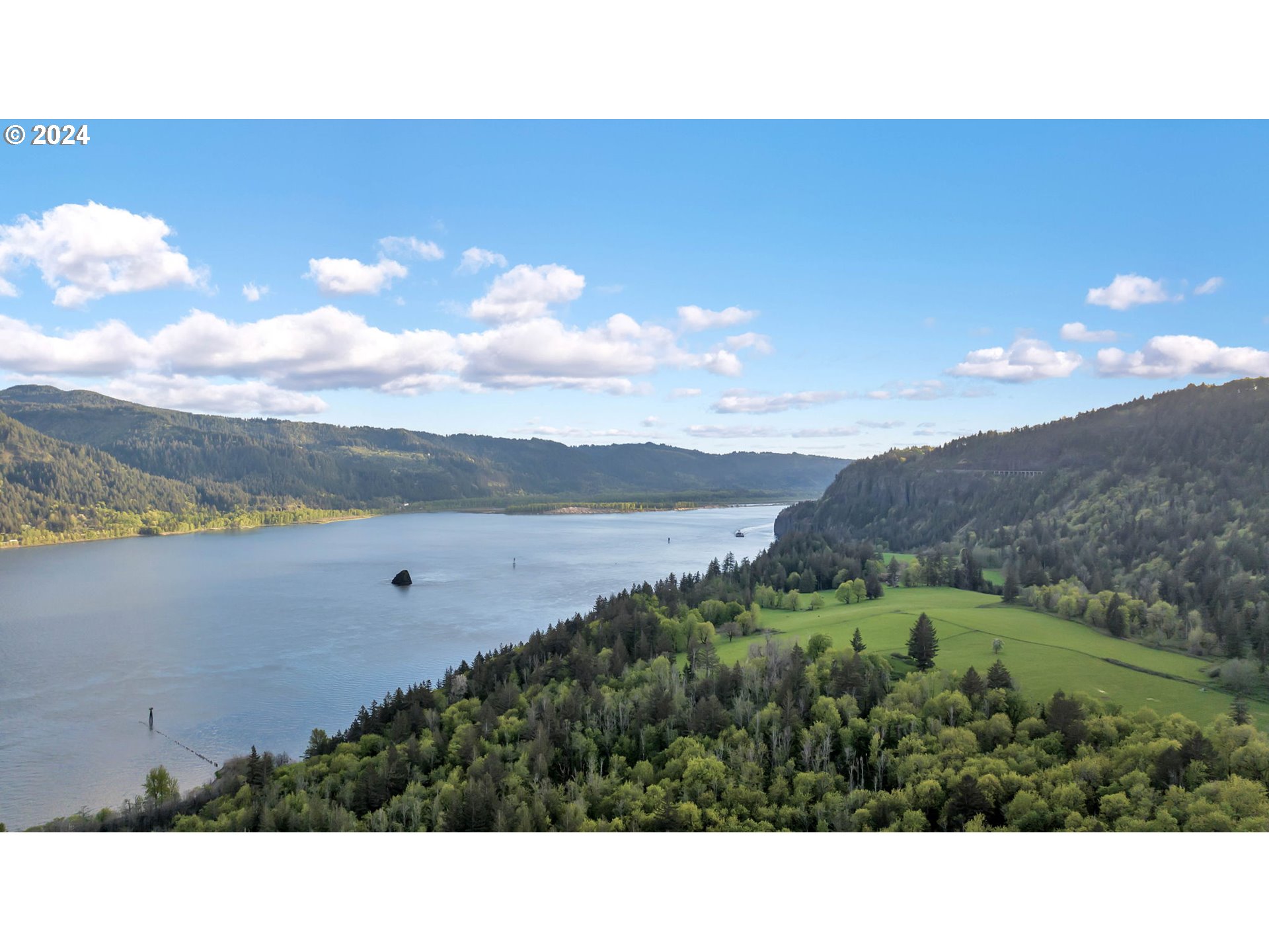 182 LOOKOUT DR