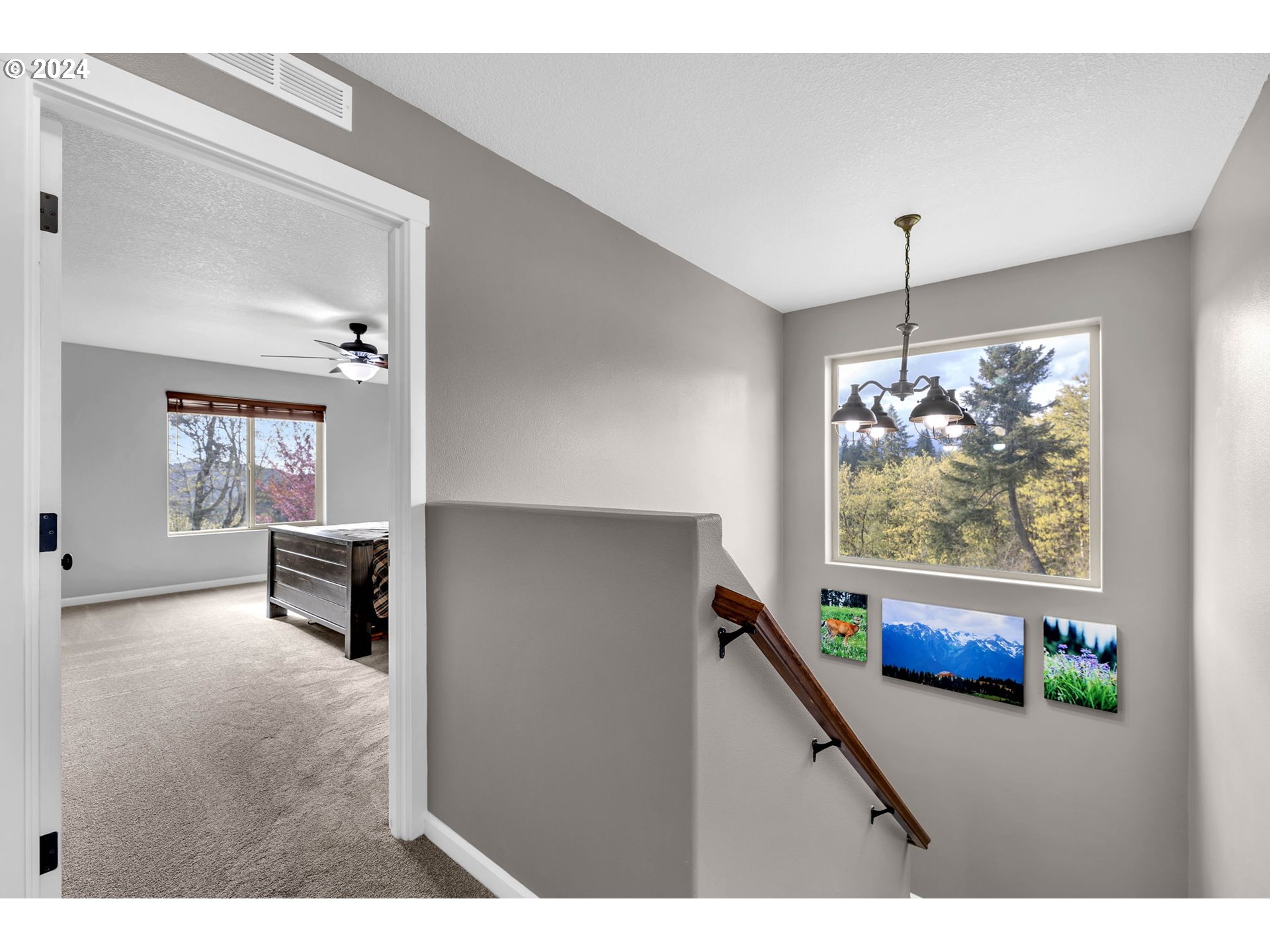 182 LOOKOUT DR