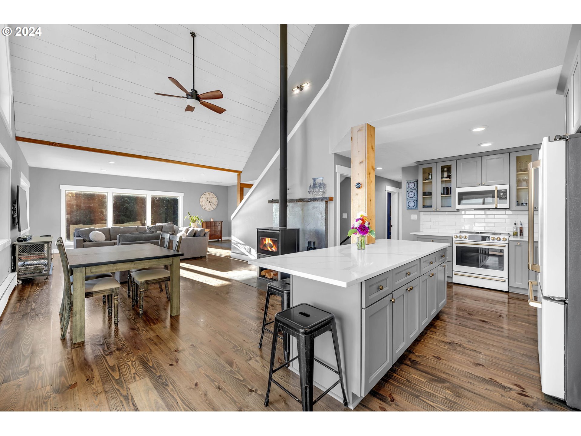40700 NE SKYE VIEW DR