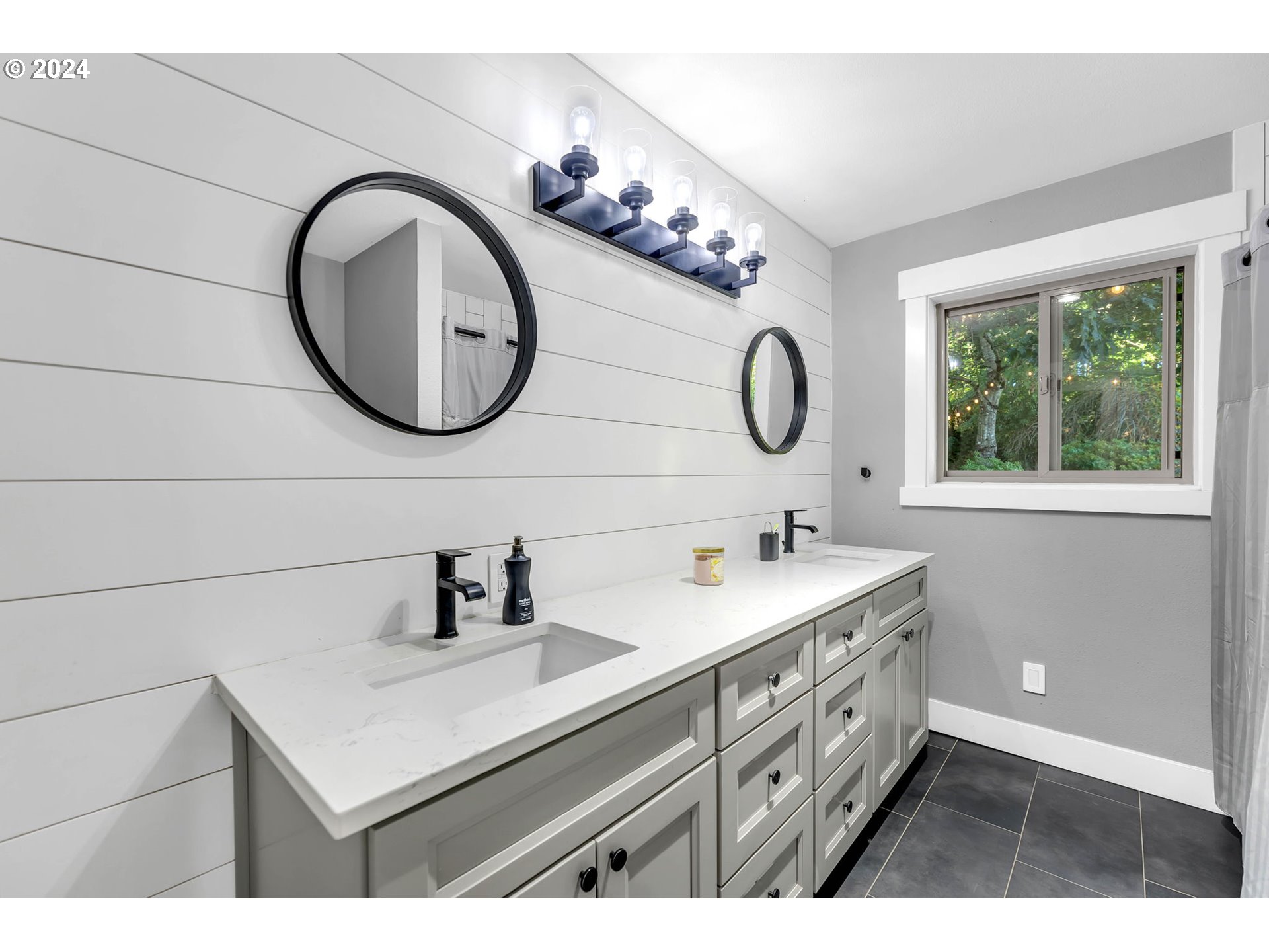 40700 NE SKYE VIEW DR