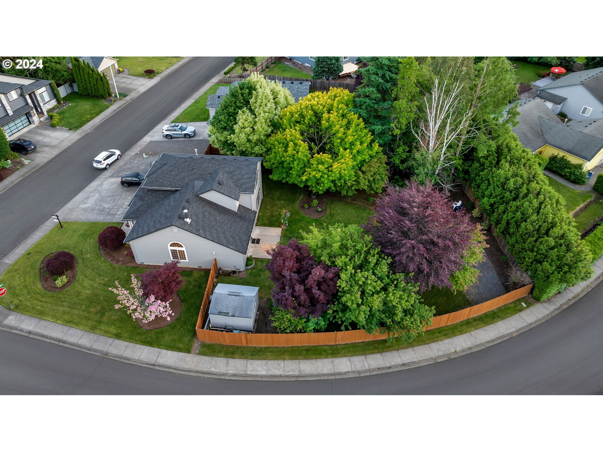 4687 ROLLING MEADOWS DR