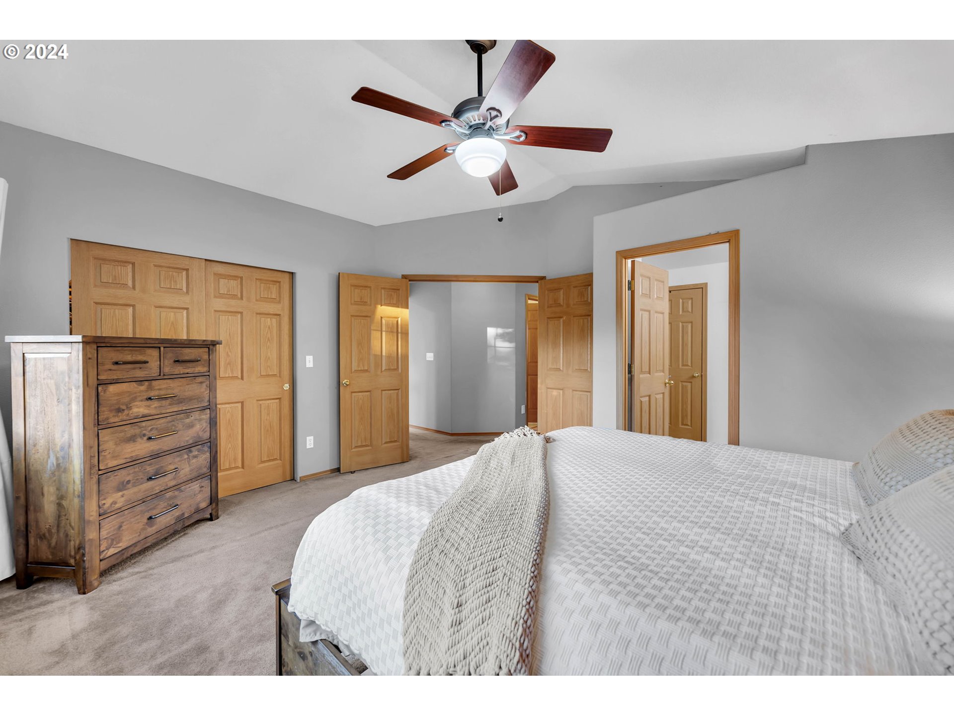 4687 ROLLING MEADOWS DR
