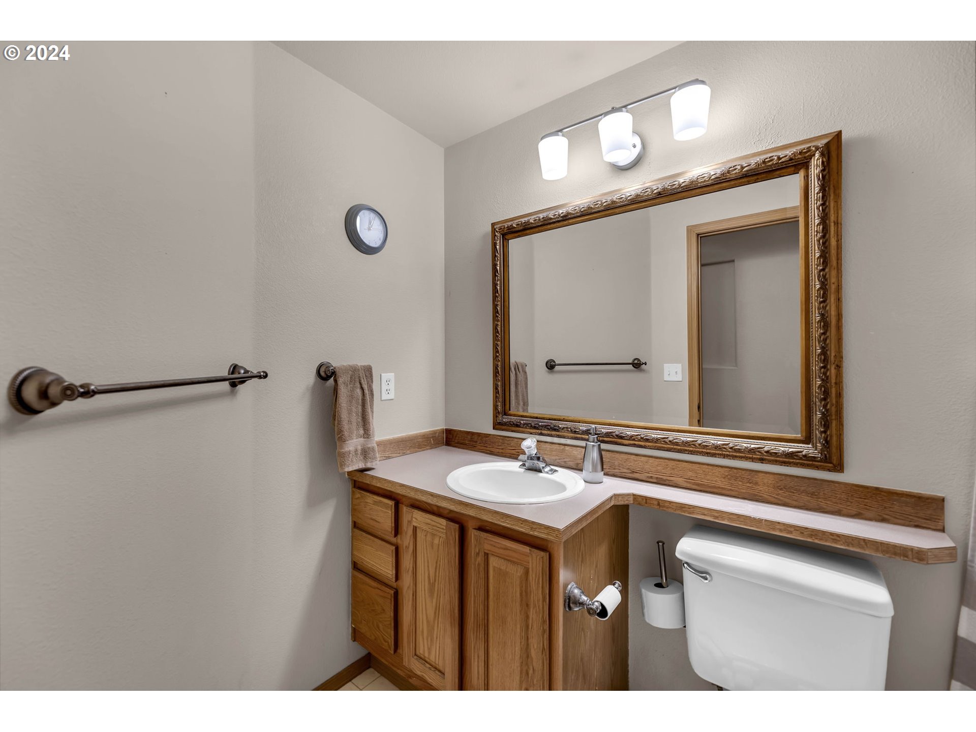 4687 ROLLING MEADOWS DR
