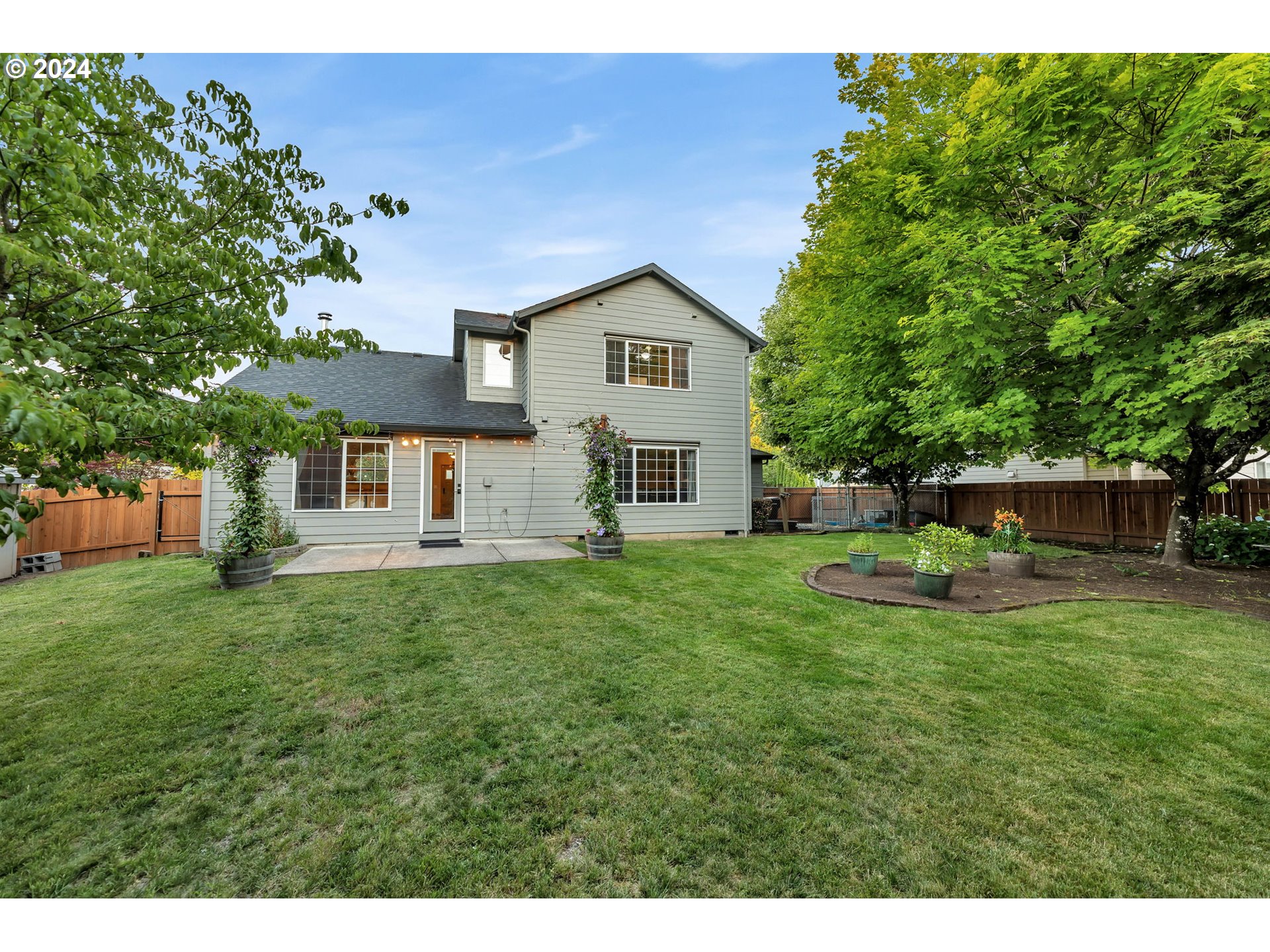 4687 ROLLING MEADOWS DR