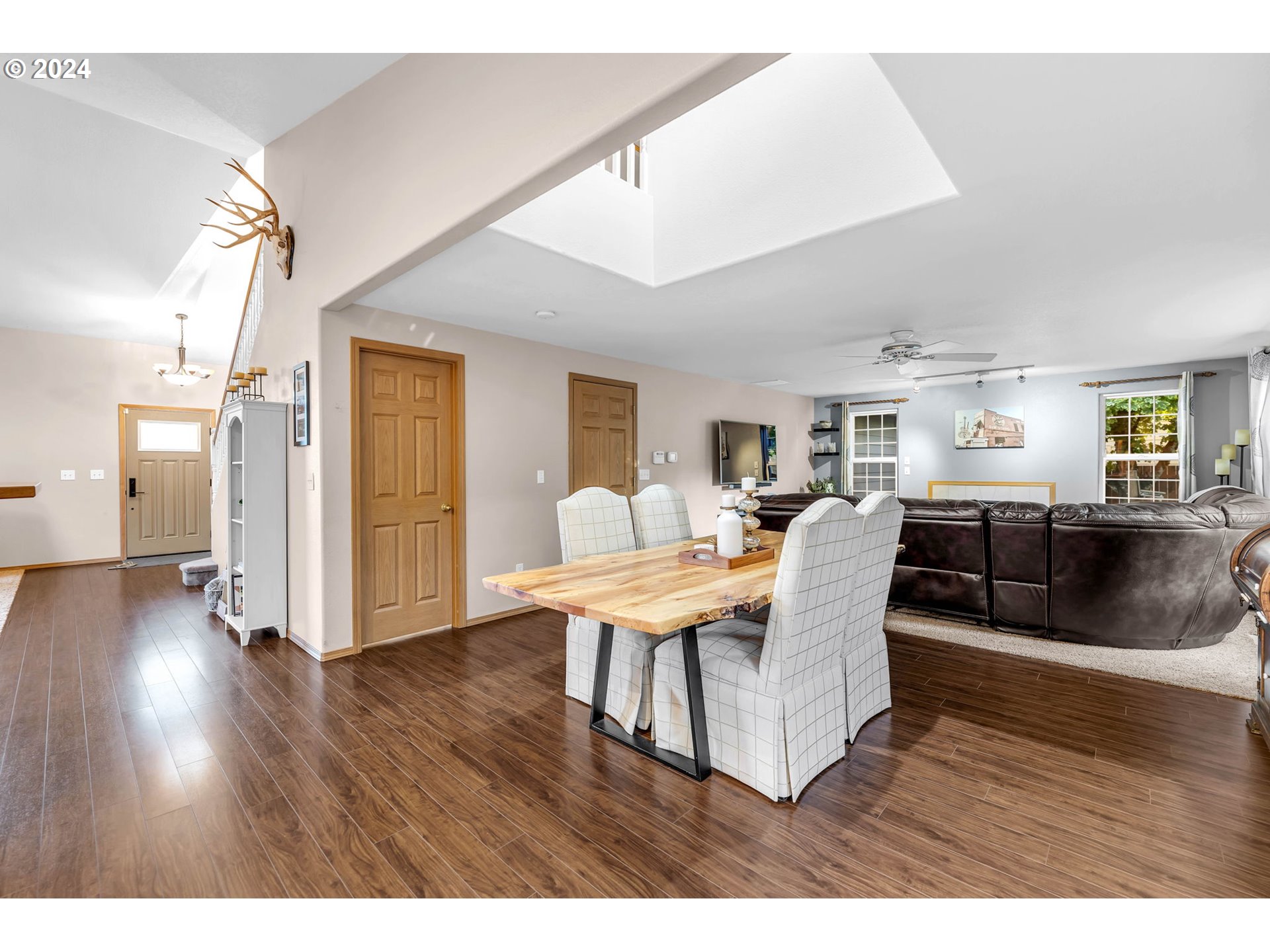 4687 ROLLING MEADOWS DR