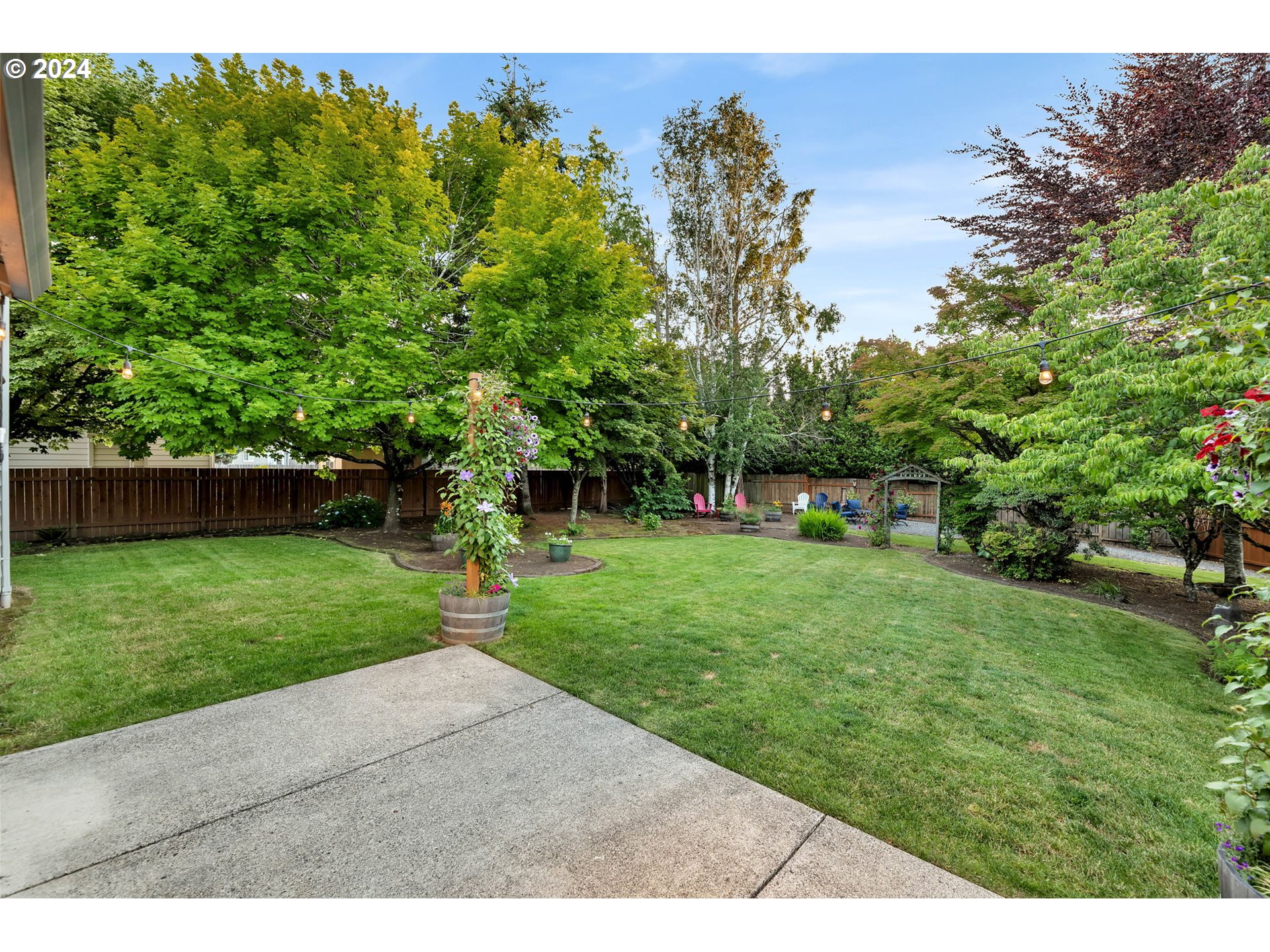 4687 ROLLING MEADOWS DR
