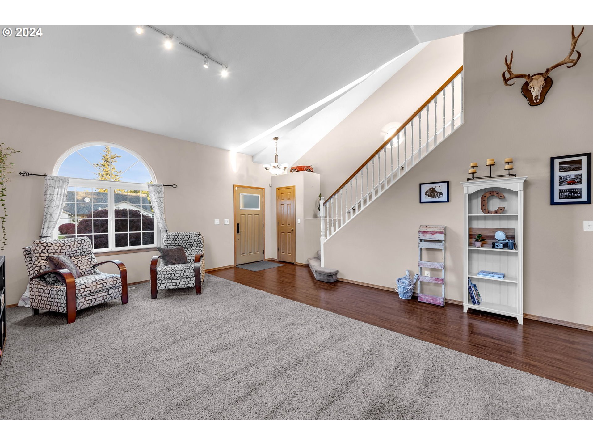 4687 ROLLING MEADOWS DR