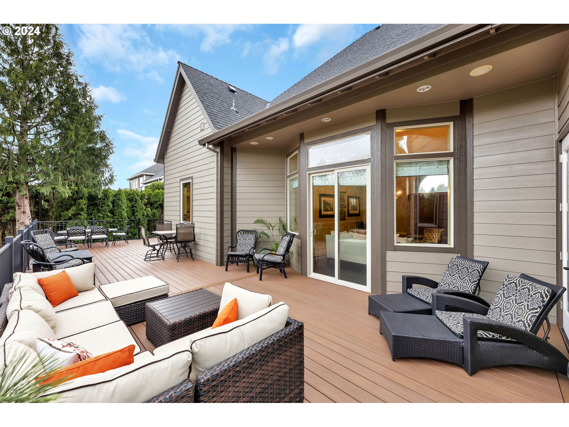 503 SE 201ST AVE