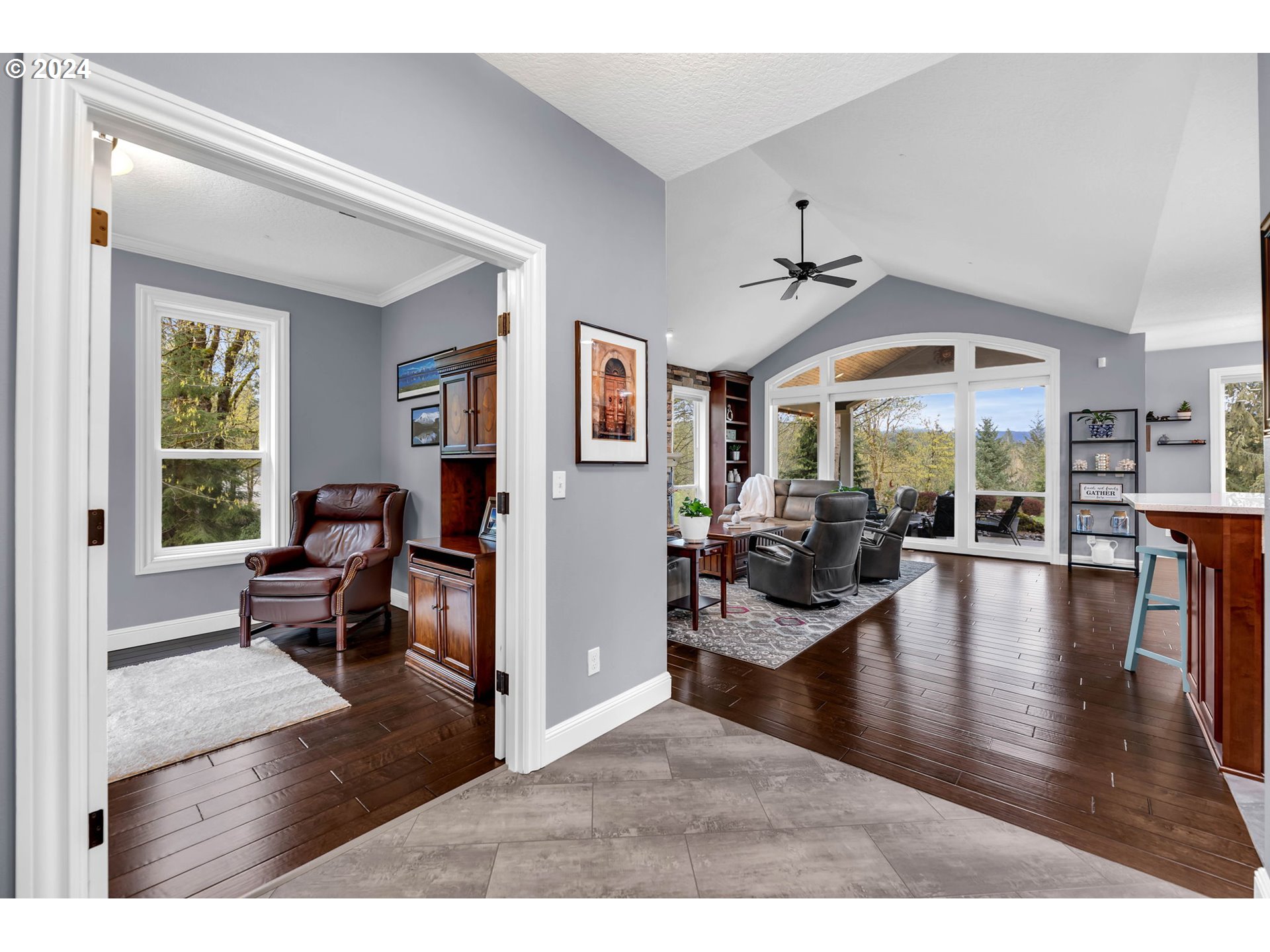 202 CRISPIEN RD