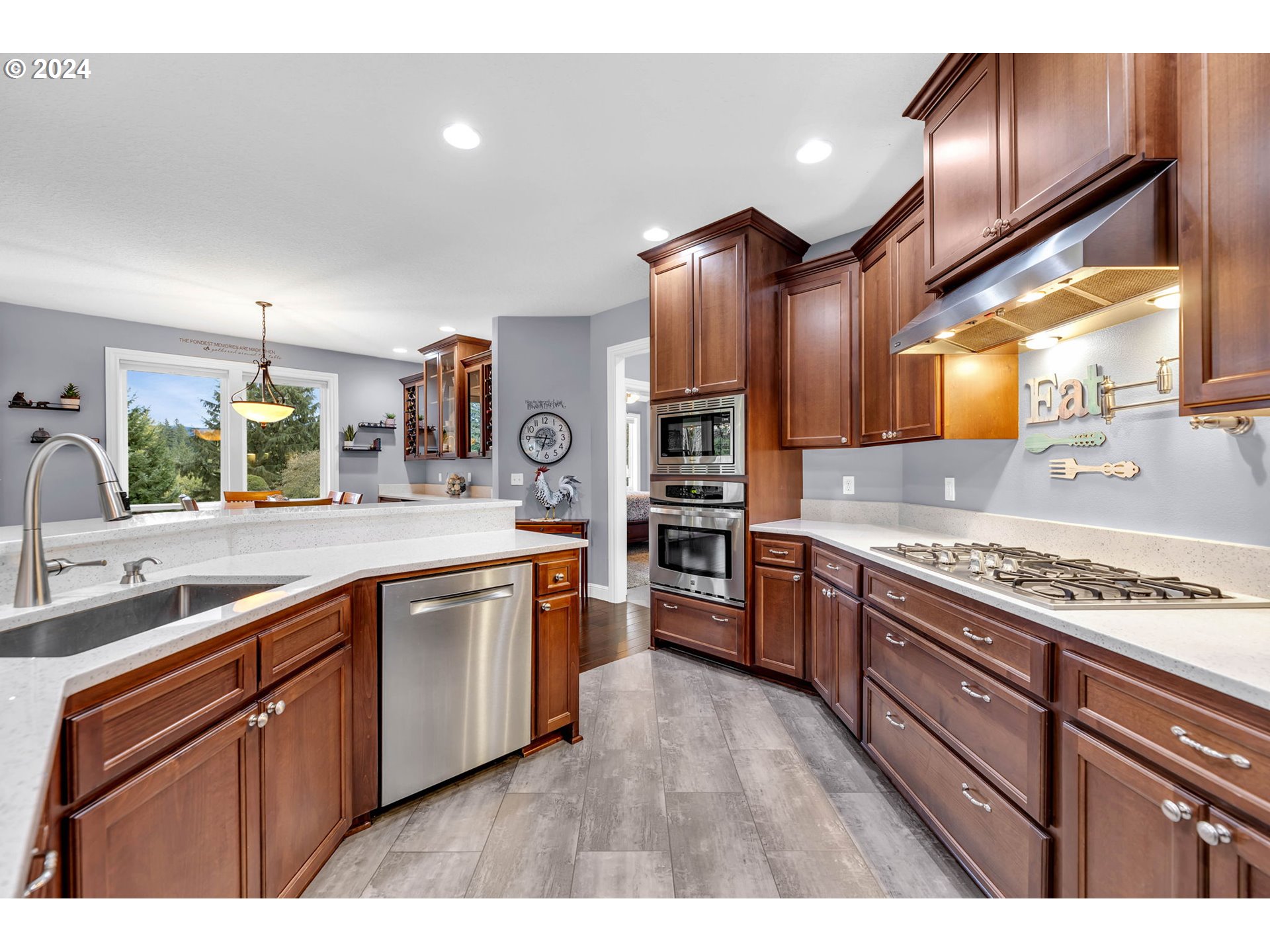 202 CRISPIEN RD
