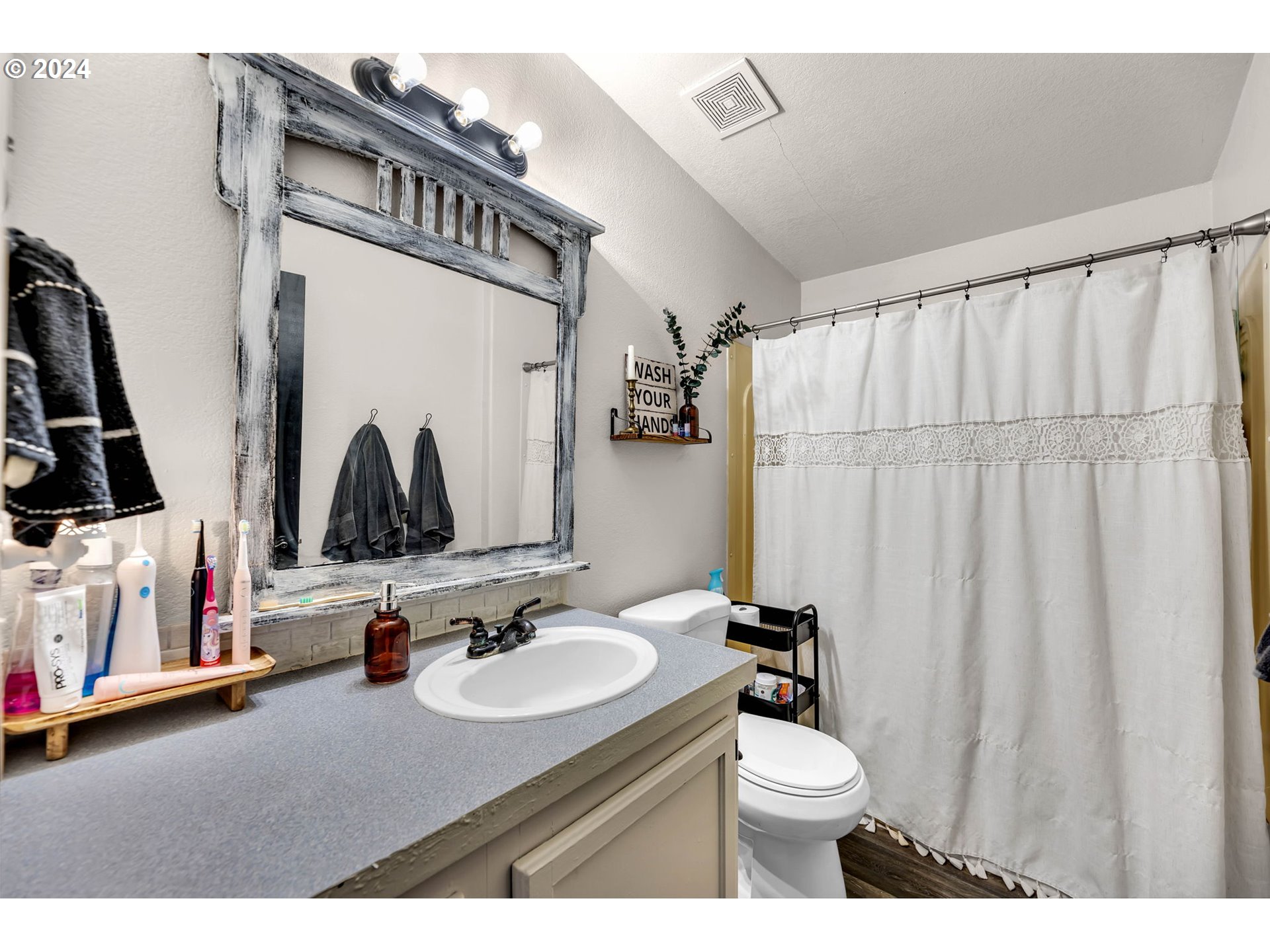 121 VADA RD