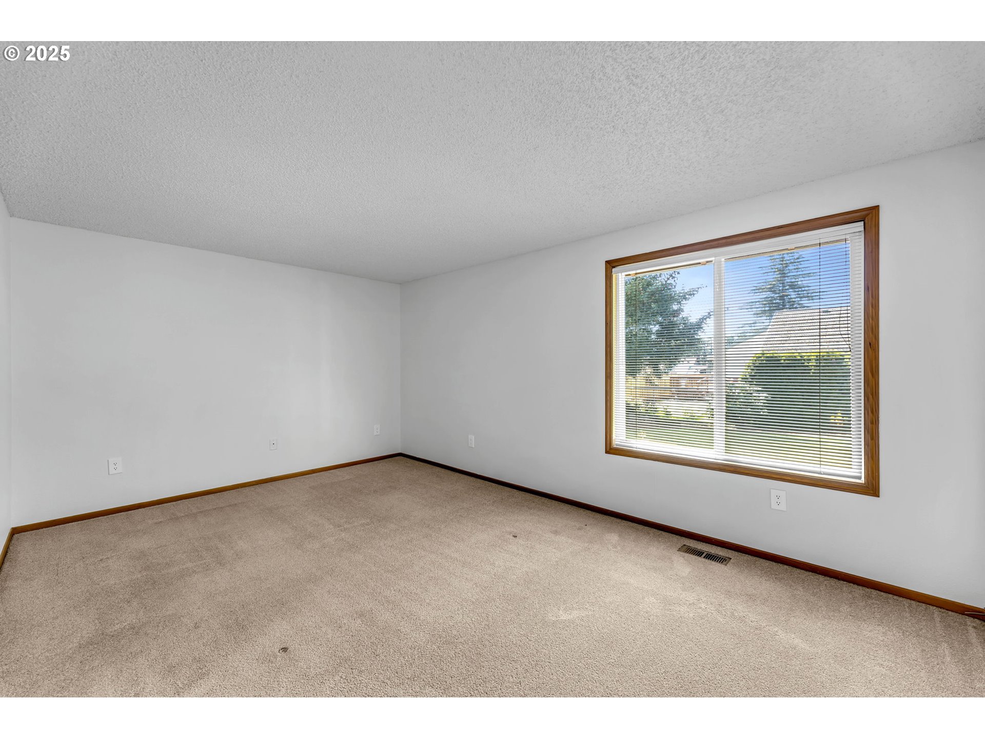 1524 SE 120TH AVE