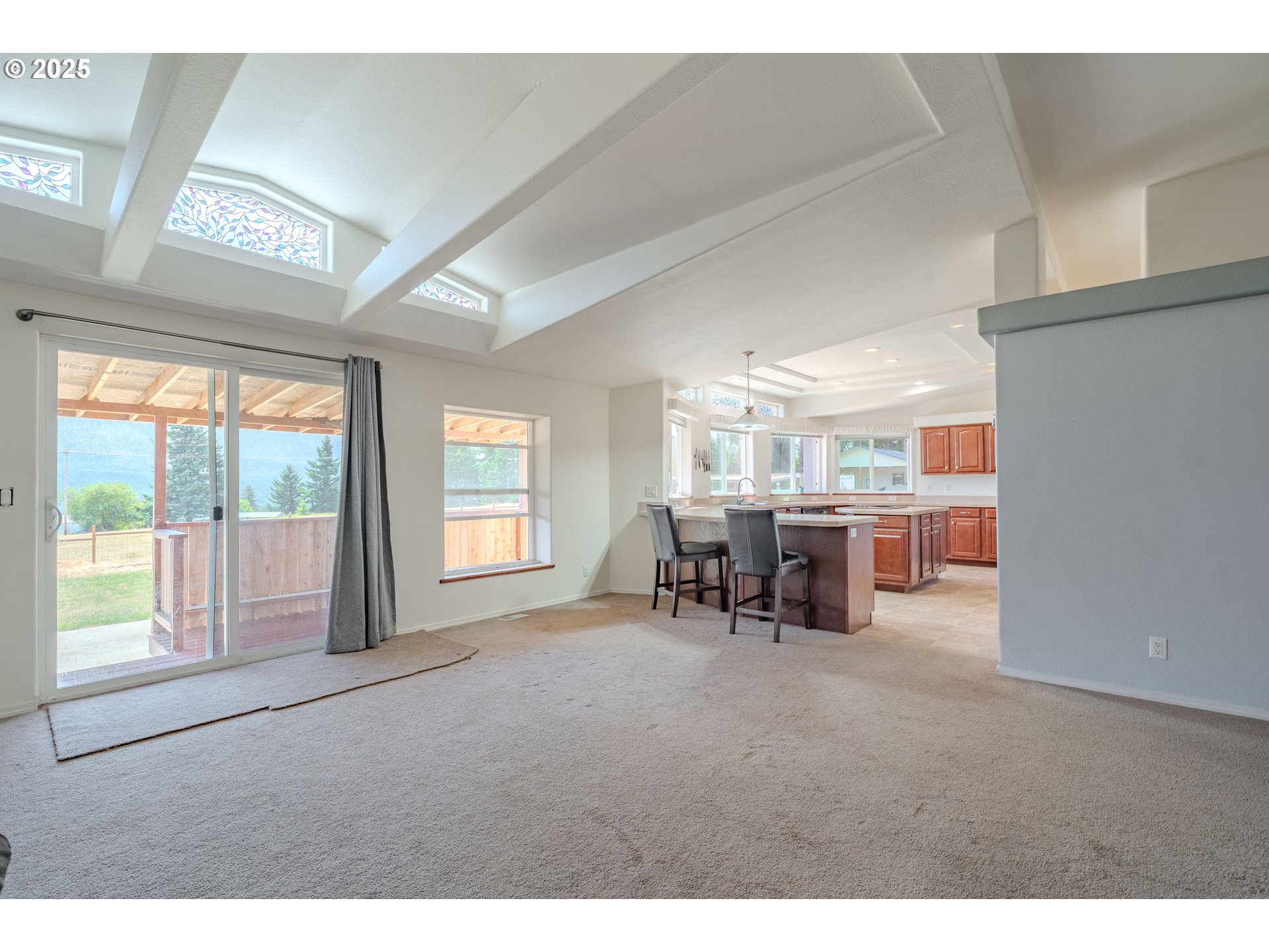 271 OLD AIRPORT RD