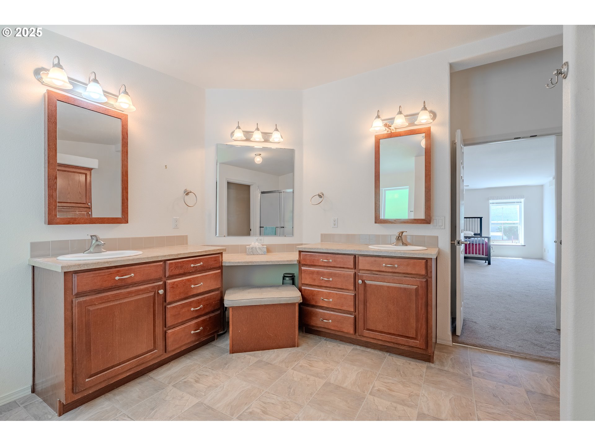 271 OLD AIRPORT RD