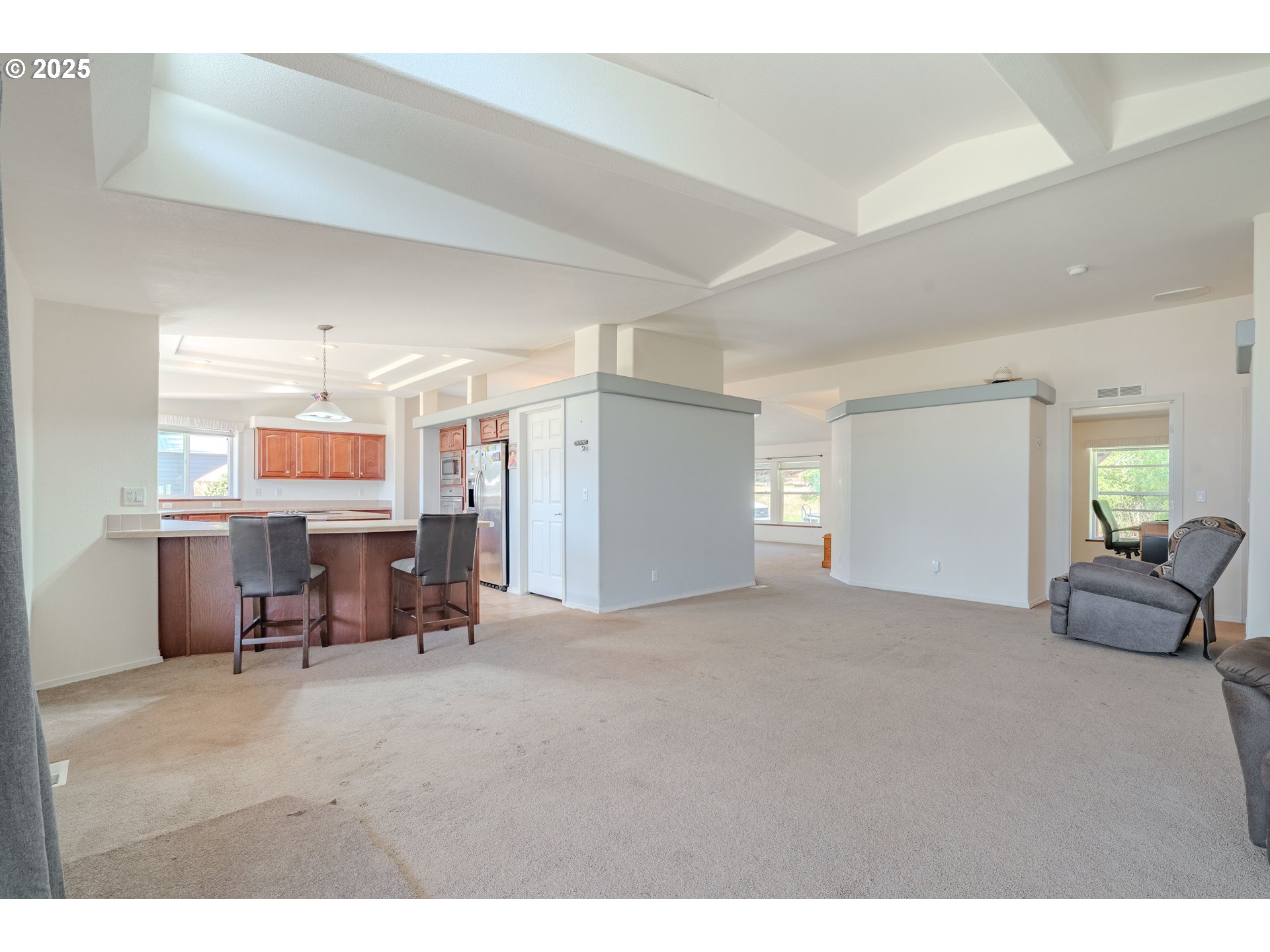 271 OLD AIRPORT RD