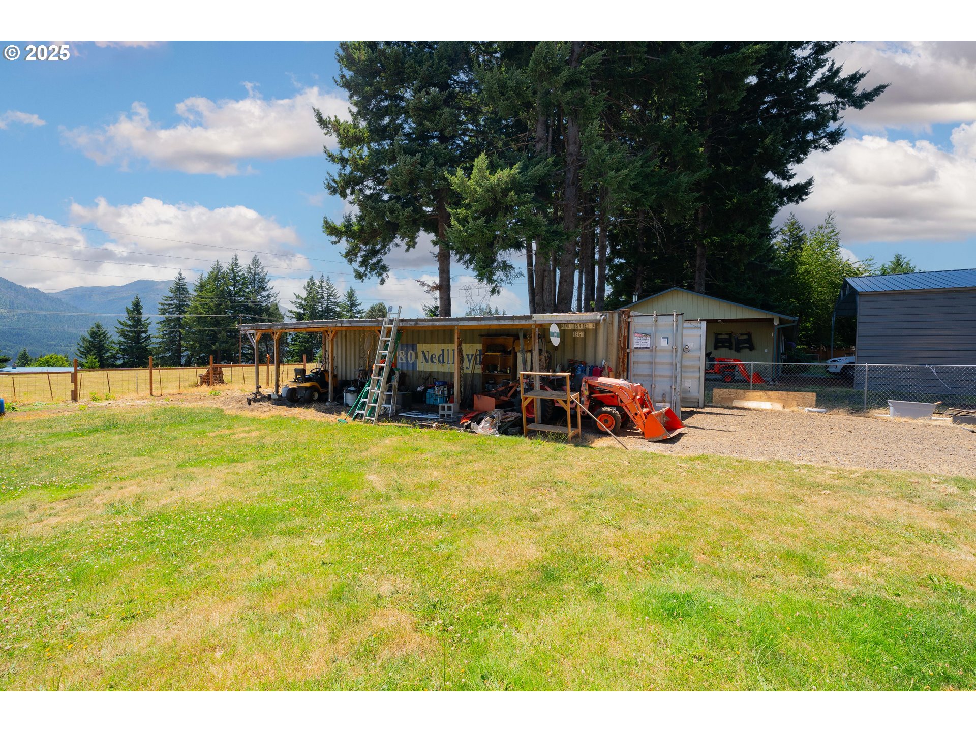 271 OLD AIRPORT RD