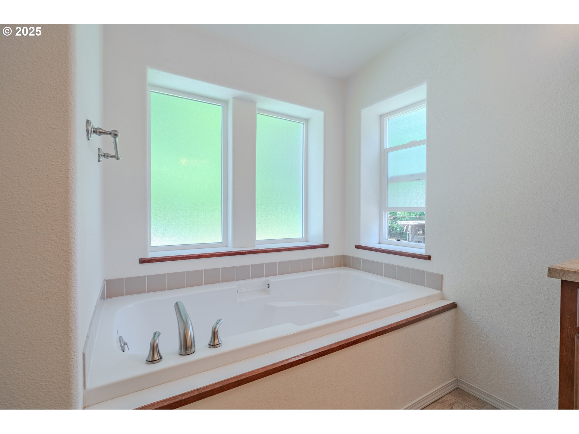 271 OLD AIRPORT RD