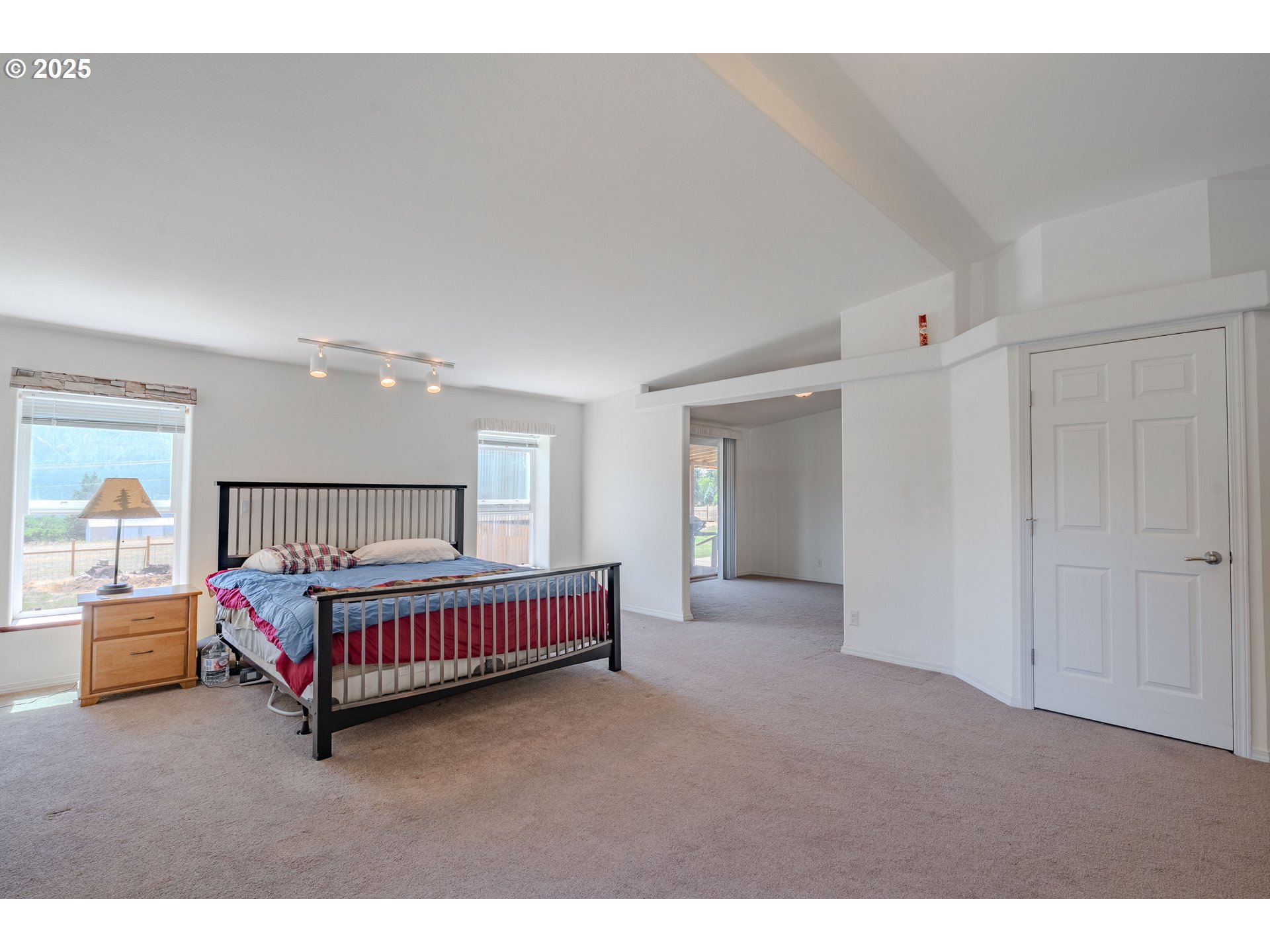 271 OLD AIRPORT RD