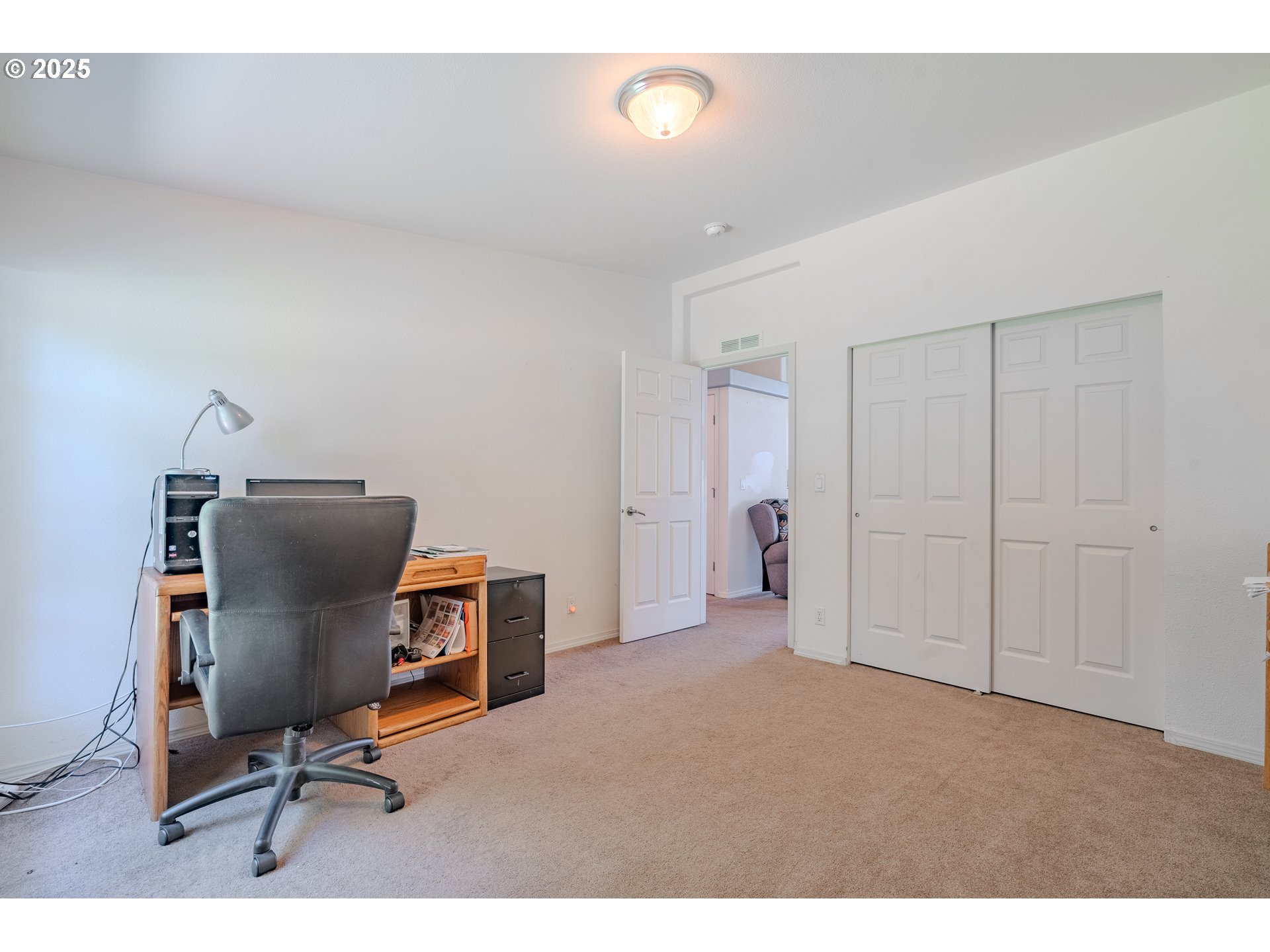 271 OLD AIRPORT RD