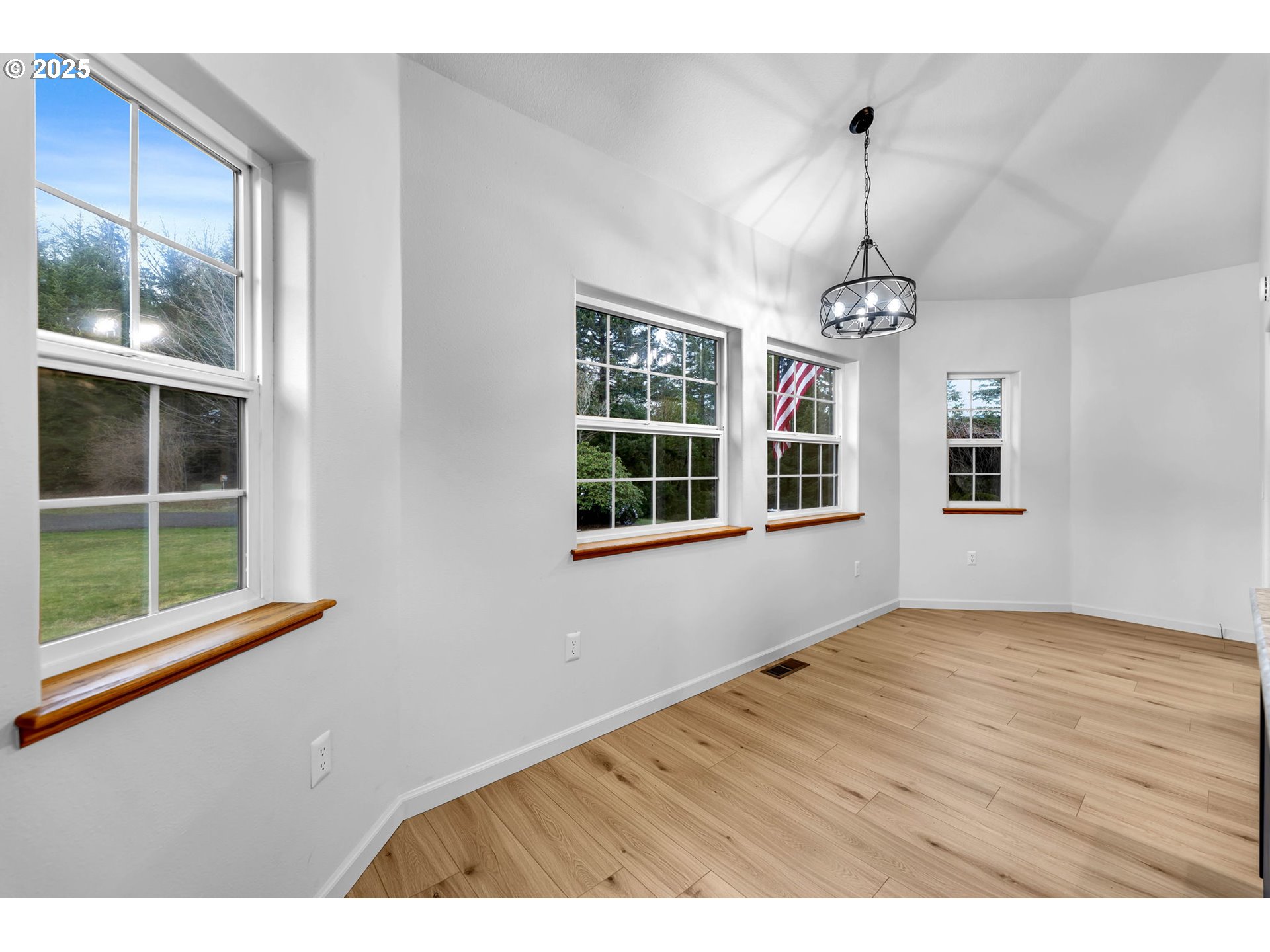 31 HUCKLEBERRY LN
