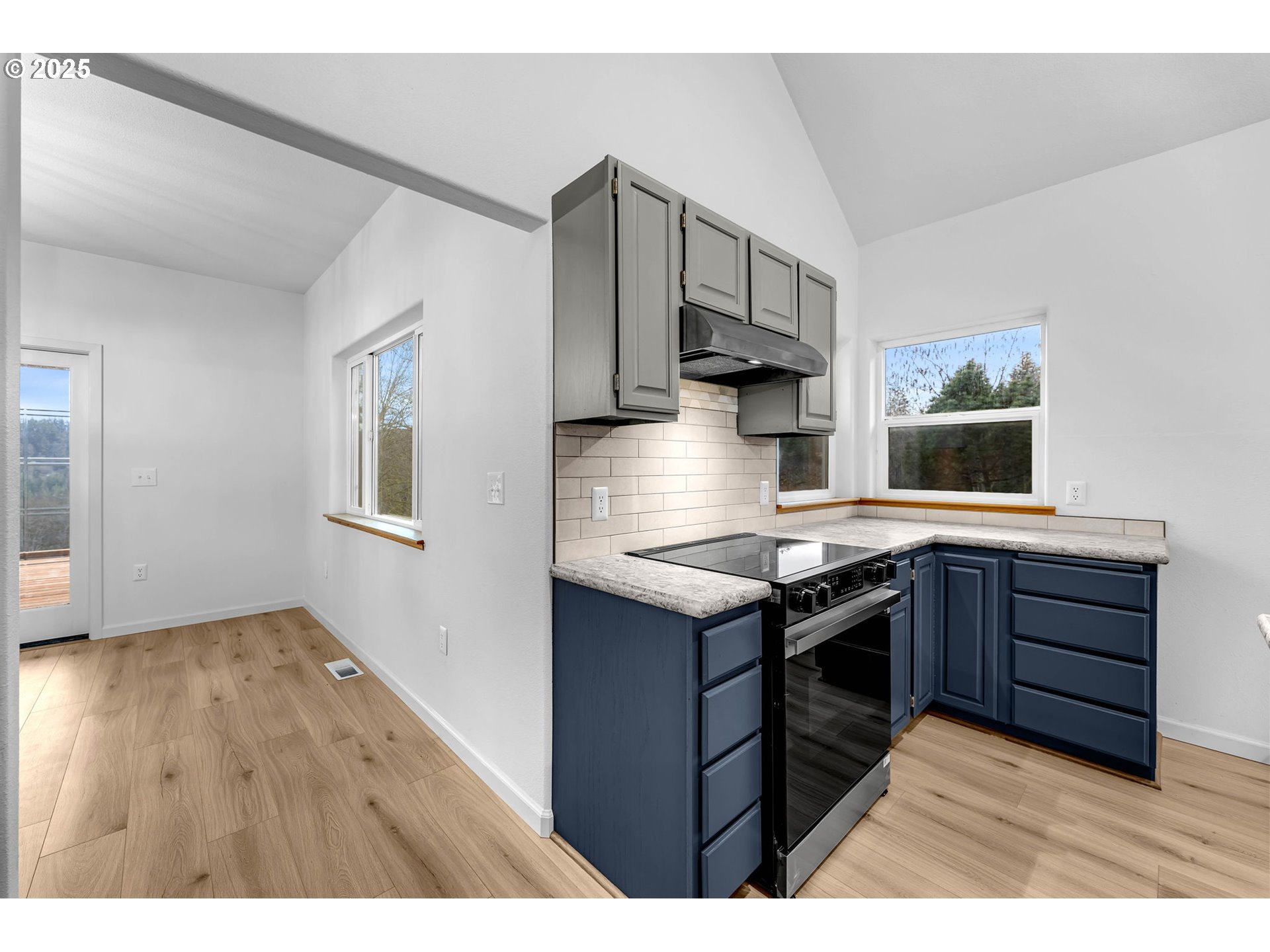 31 HUCKLEBERRY LN