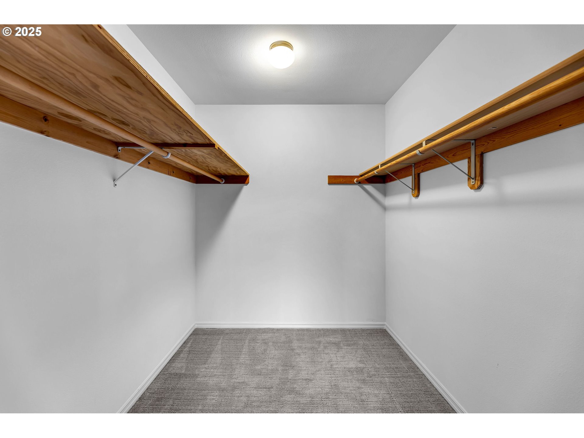 31 HUCKLEBERRY LN