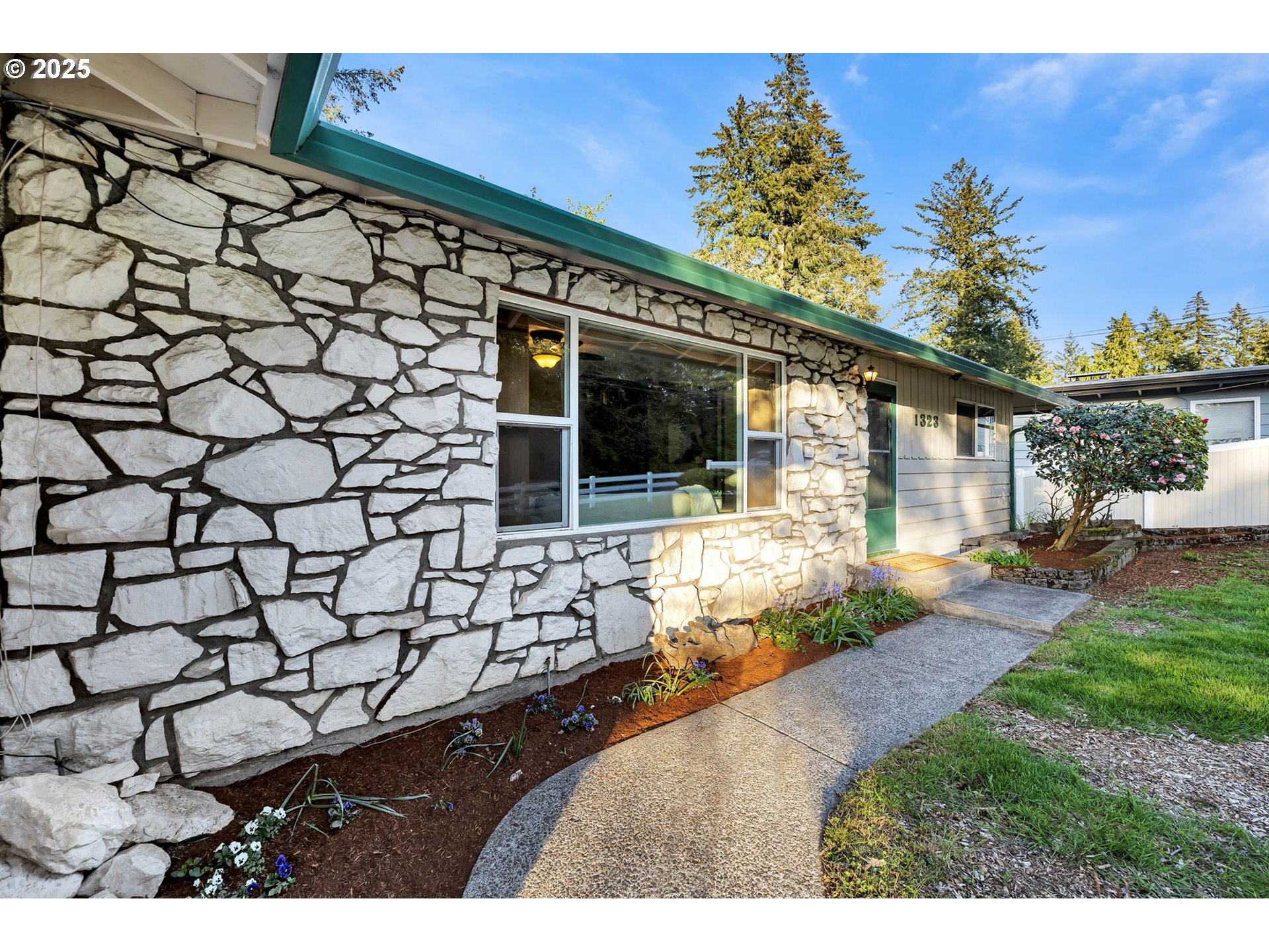 1323 K ST