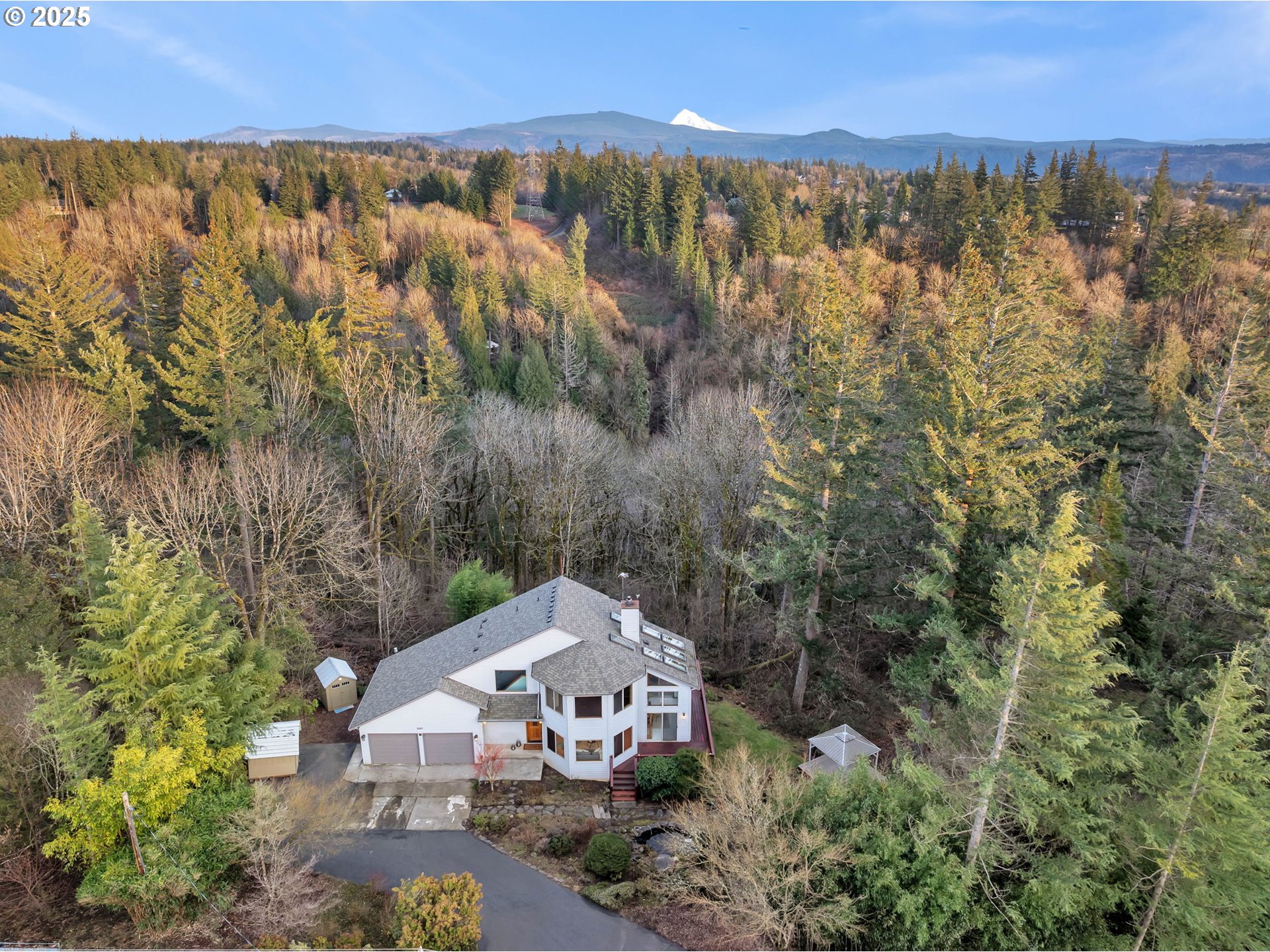 3809 SE SAINT CLAIR RD