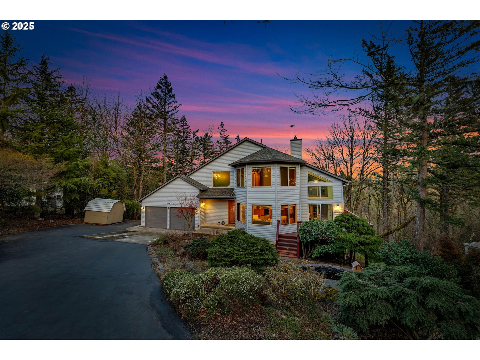 3809 SE SAINT CLAIR RD