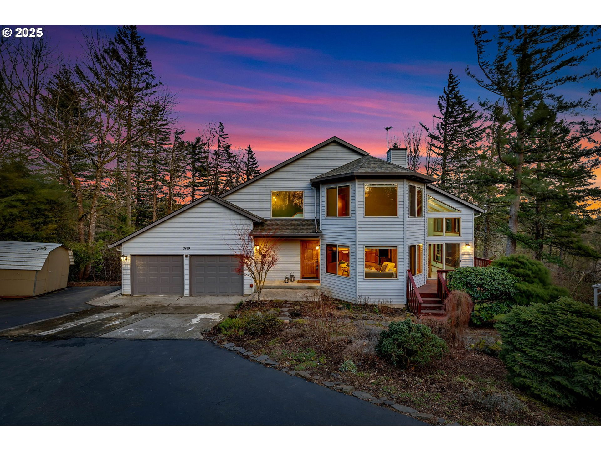 3809 SE SAINT CLAIR RD