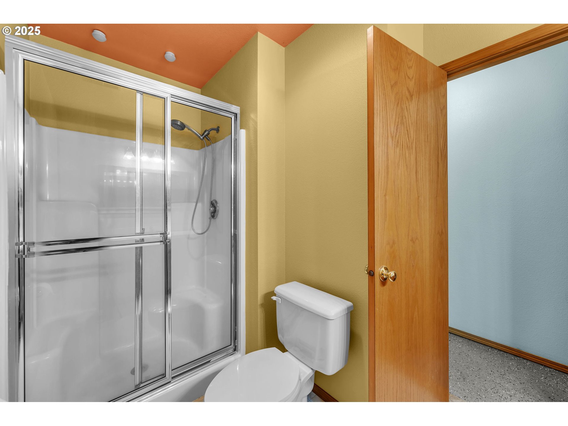 3809 SE SAINT CLAIR RD