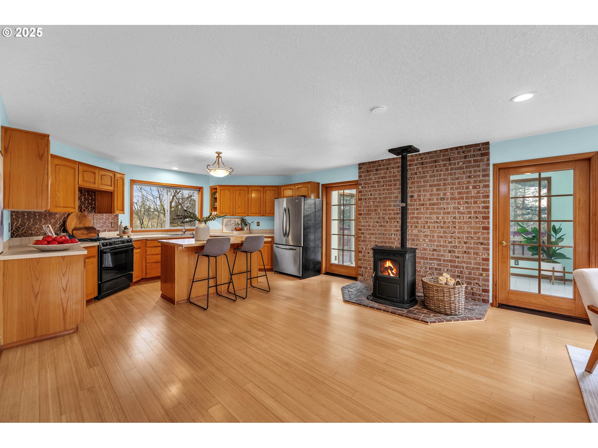 3809 SE SAINT CLAIR RD