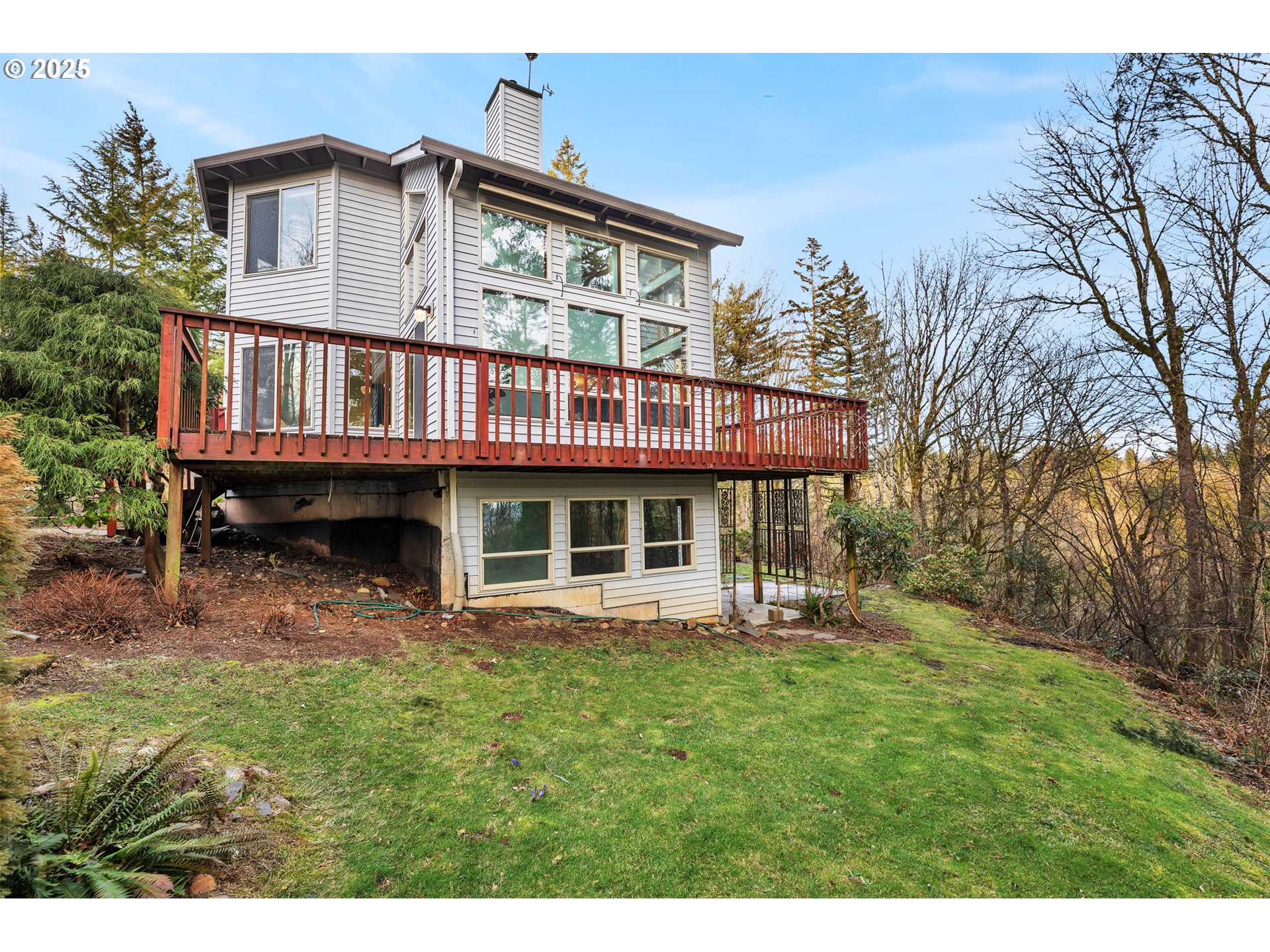 3809 SE SAINT CLAIR RD
